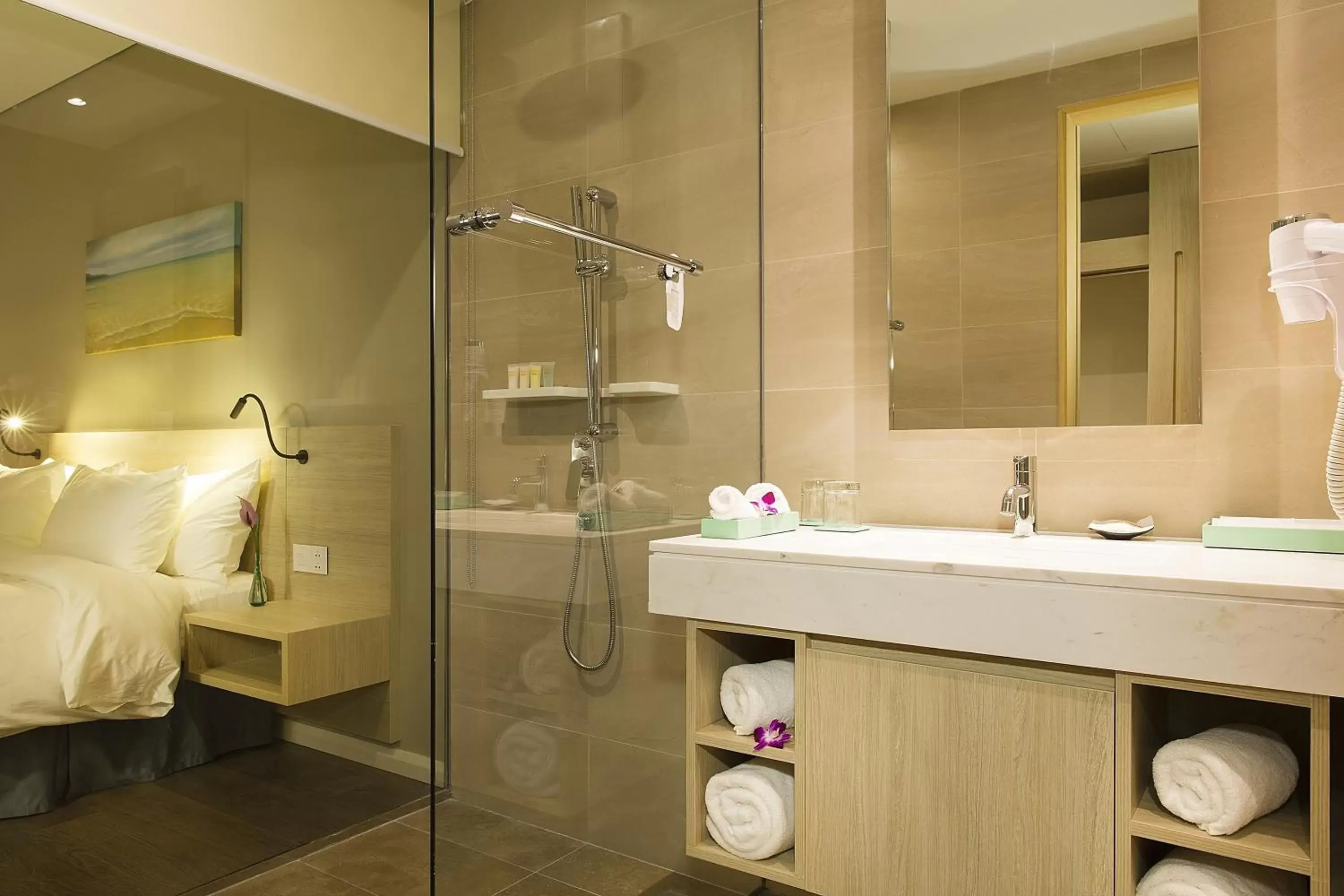 Premier Double Room in Liberty Central Nha Trang Hotel Premier Double Room in Liberty Central Nha Trang Hotel