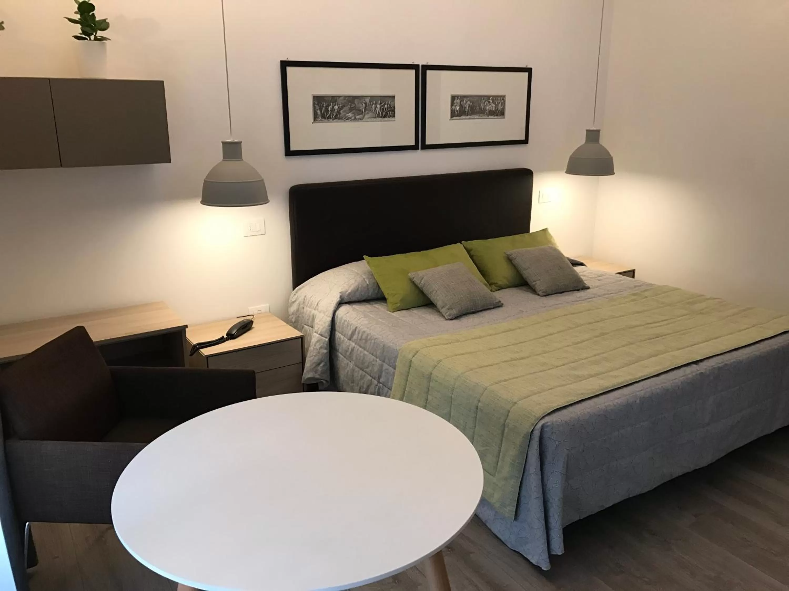 Photo of the whole room, Bed in Hotel Bernina