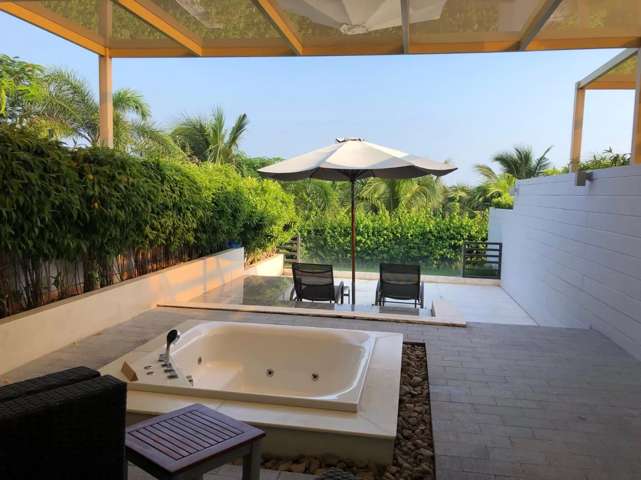 Massage in The Cliff Resort & Residences