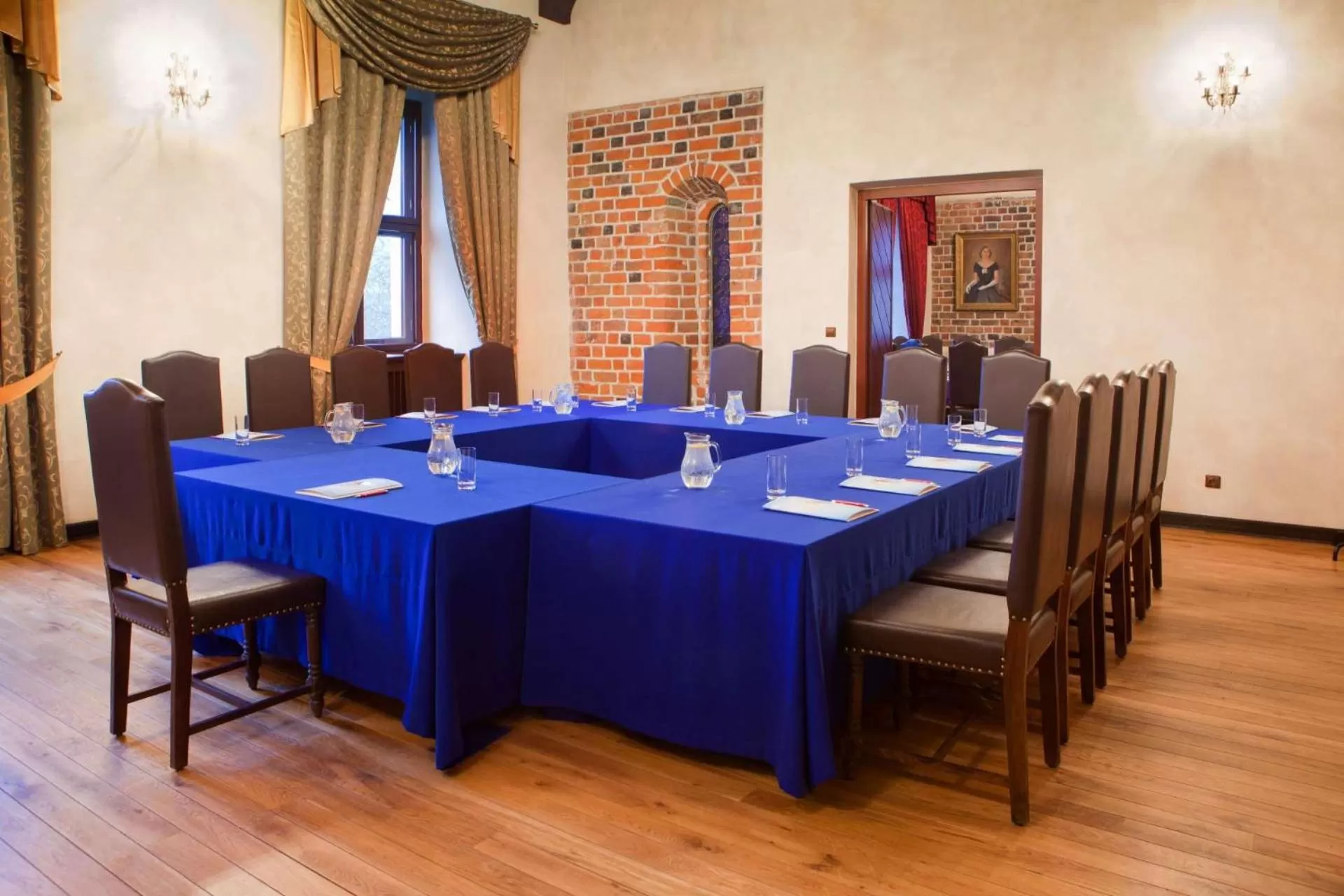 Business facilities in Zamek Uniejów