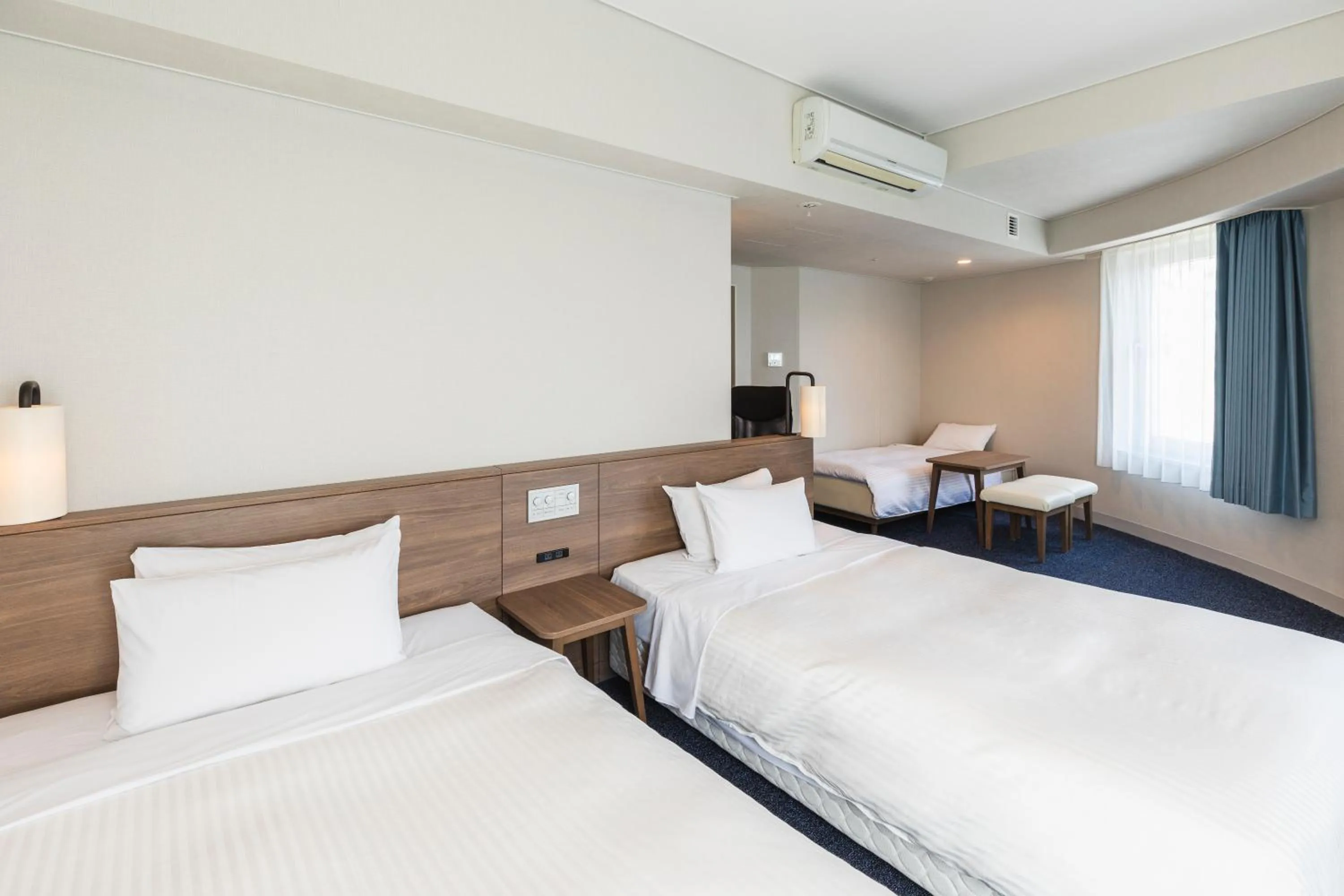 Photo of the whole room, Bed in Sotetsu Fresa Inn Tokyo-Toyocho