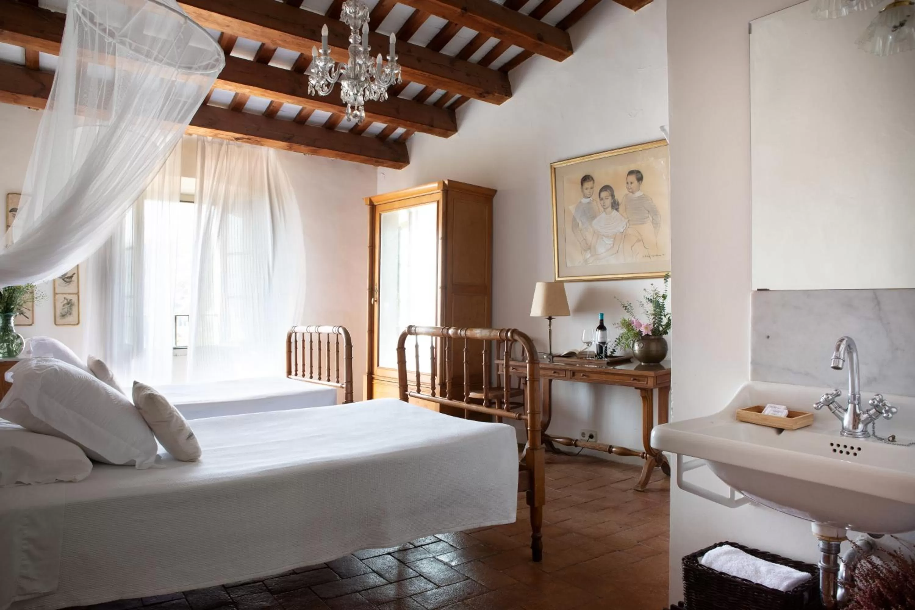 Decorative detail, Bed in B&B Can Casadella