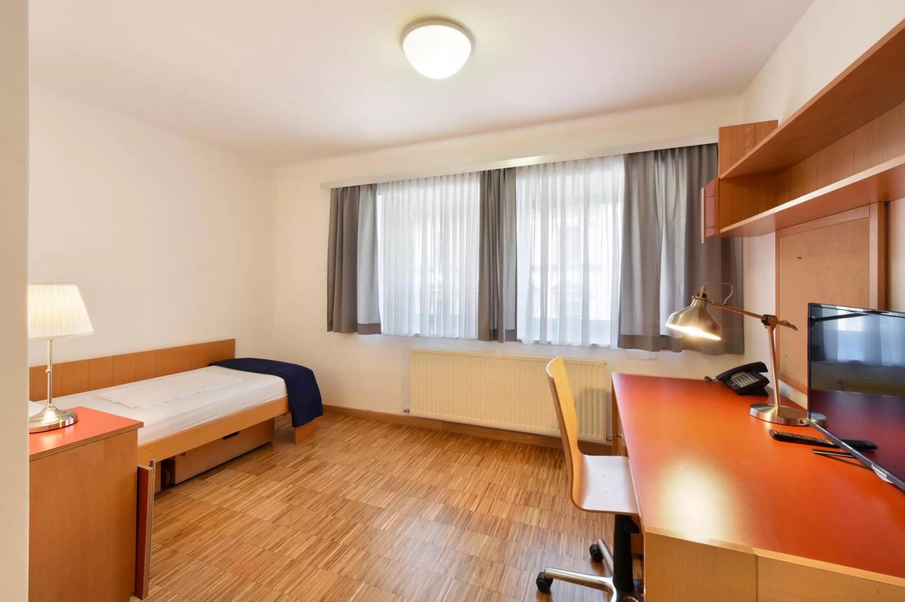 Photo of the whole room, Bed in Hotel Korotan