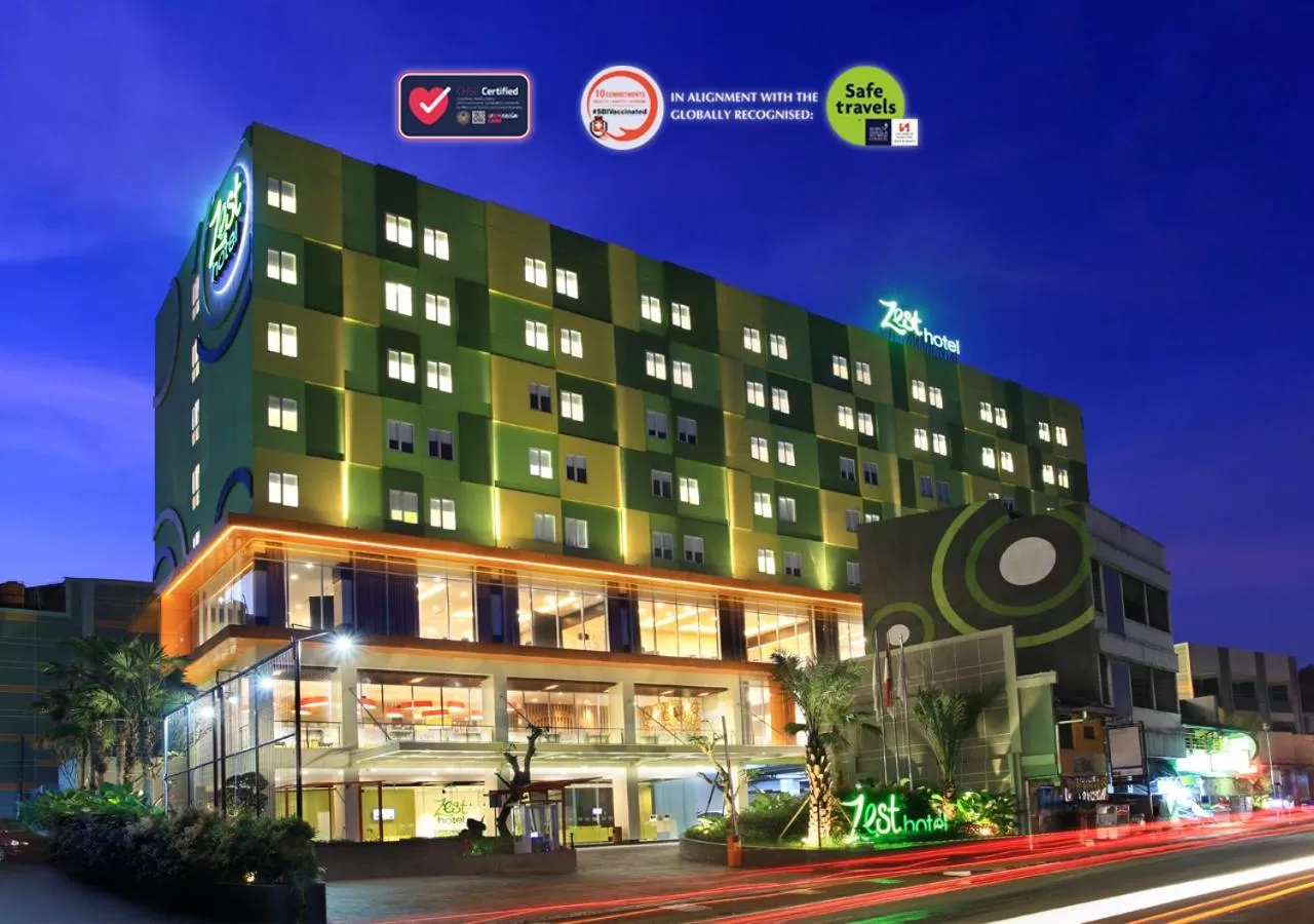 Property building in Zest Sukajadi Bandung by Swiss-Belhotel International