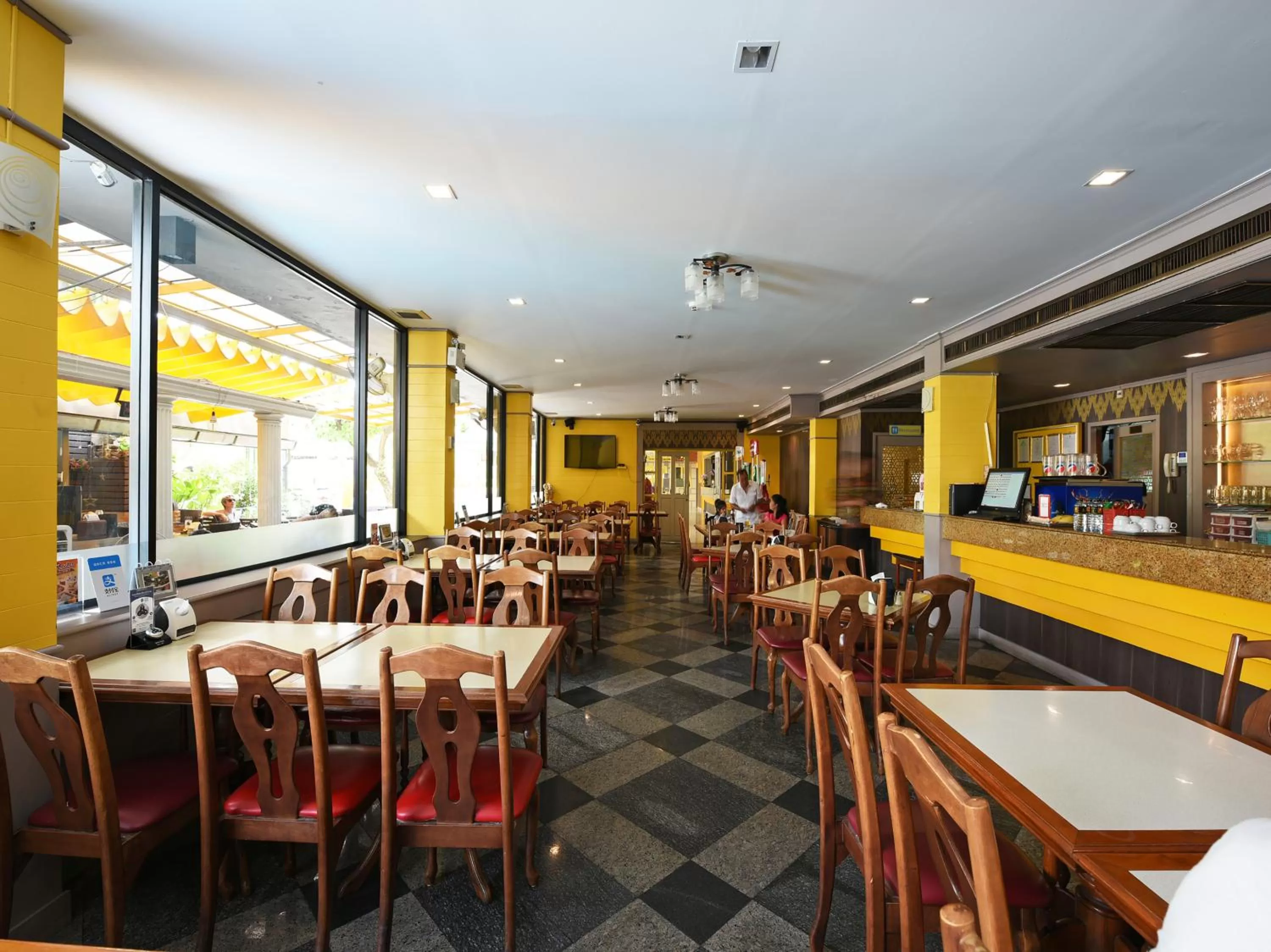 Restaurant/places to eat in Malaysia Hotel Bangkok