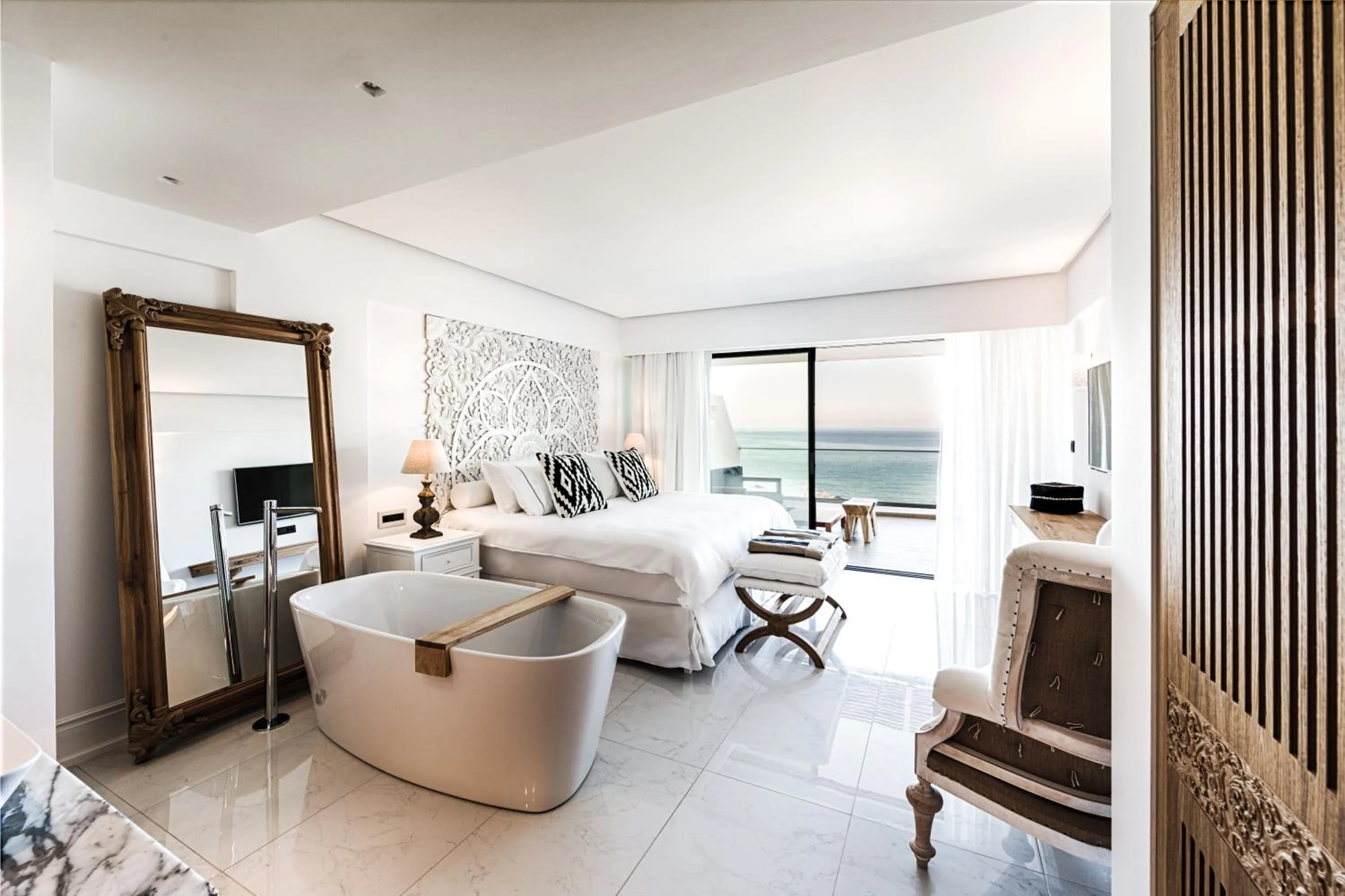 Balcony/Terrace, Bed in Abaton Island Resort & Spa