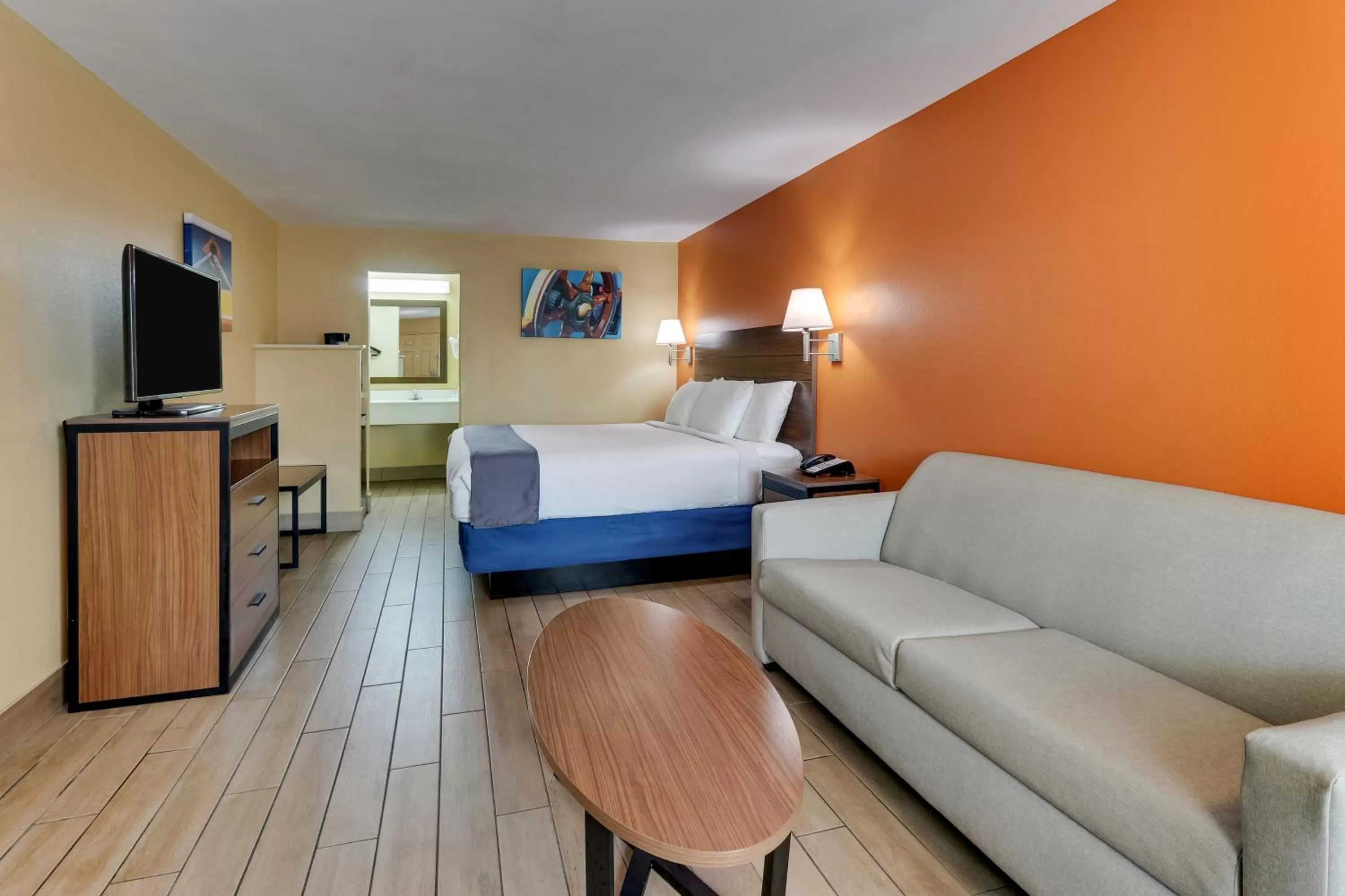 Bed in Captains Quarters Inn