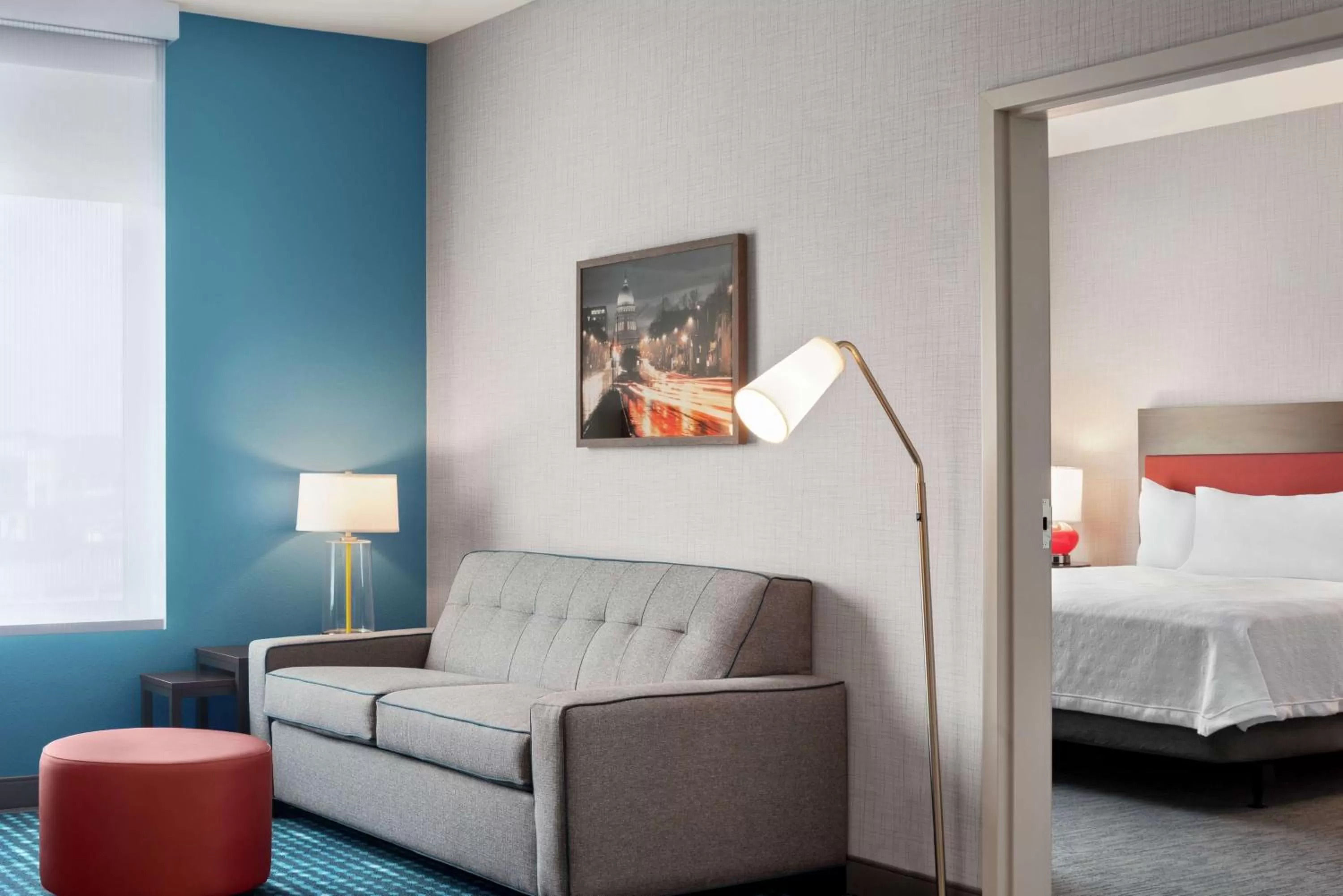 Living room, Bed in Home2 Suites By Hilton Madison Central Alliant Energy Center