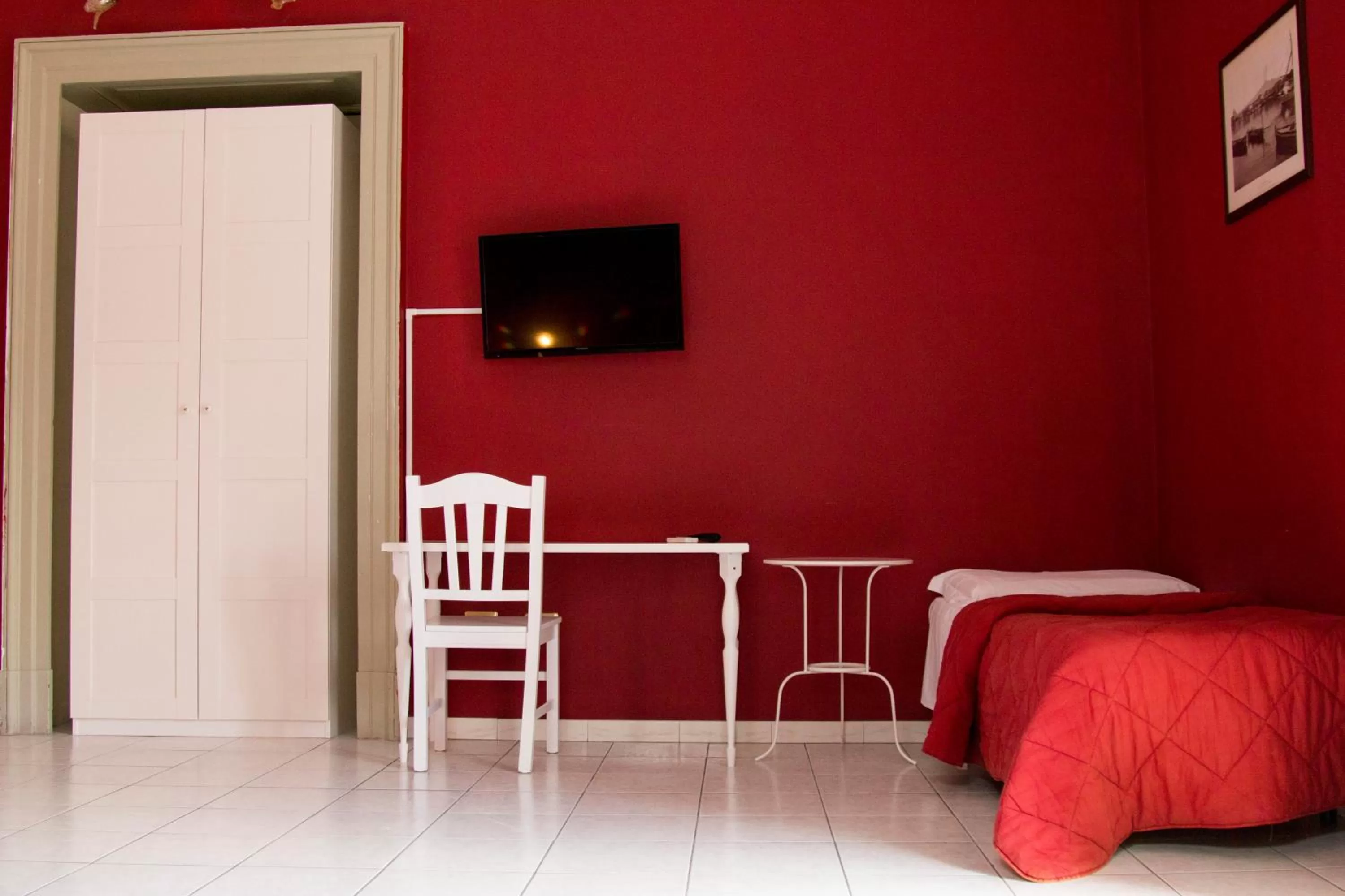 Photo of the whole room in Hotel Biscari