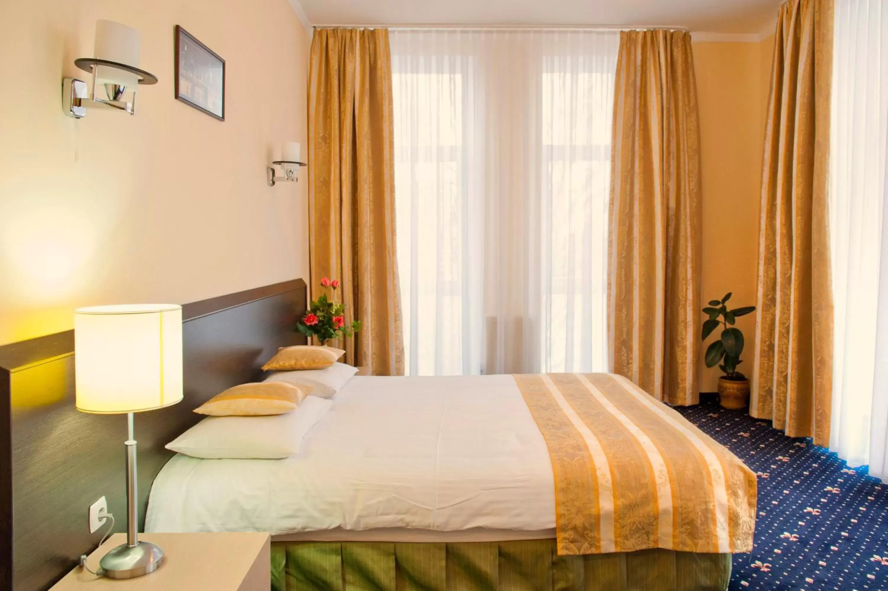 Superior Suite in Manhattan Hotel & Restaurant Superior Suite in Manhattan Hotel & Restaurant