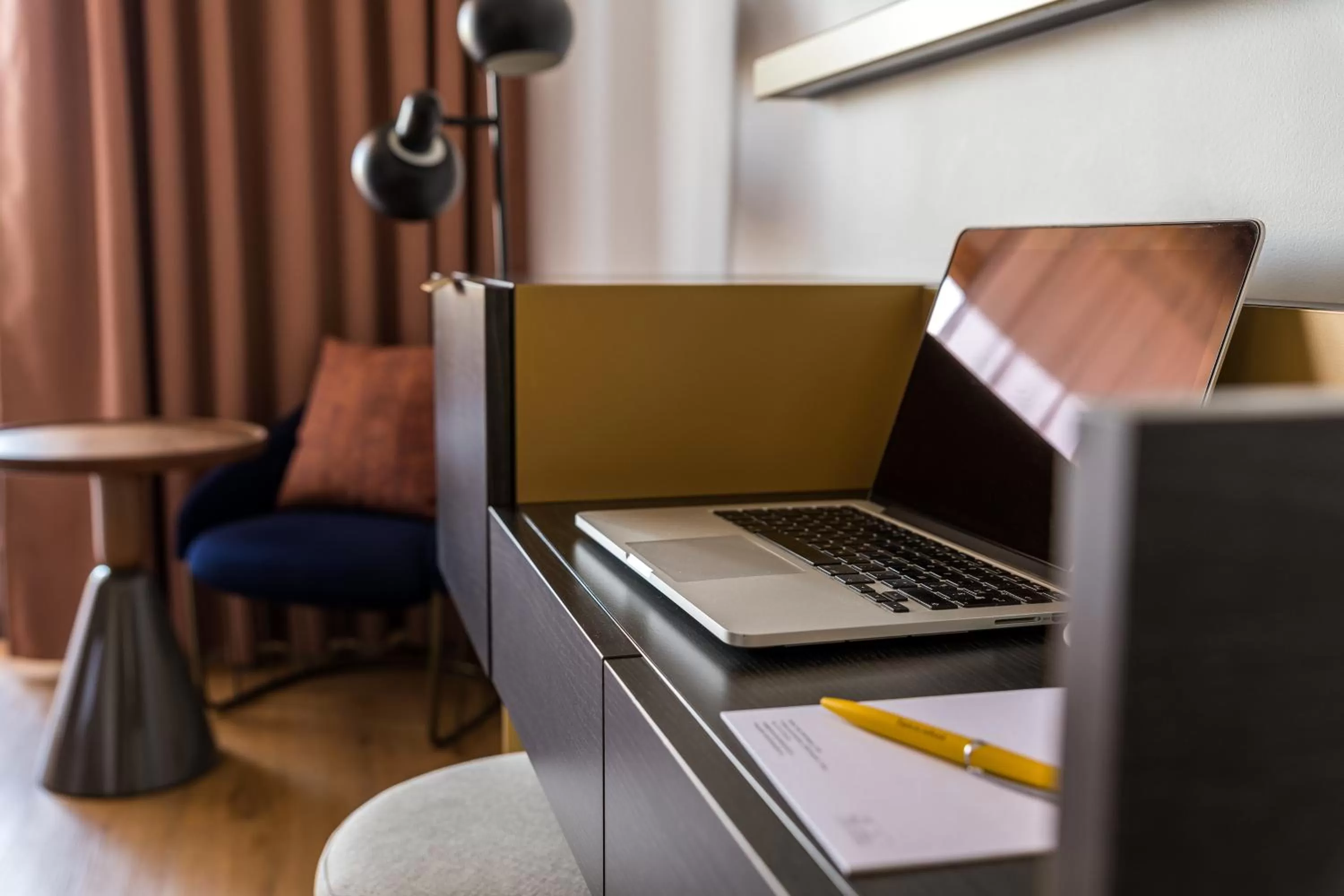 Bedroom in Hôtel Villa Massalia