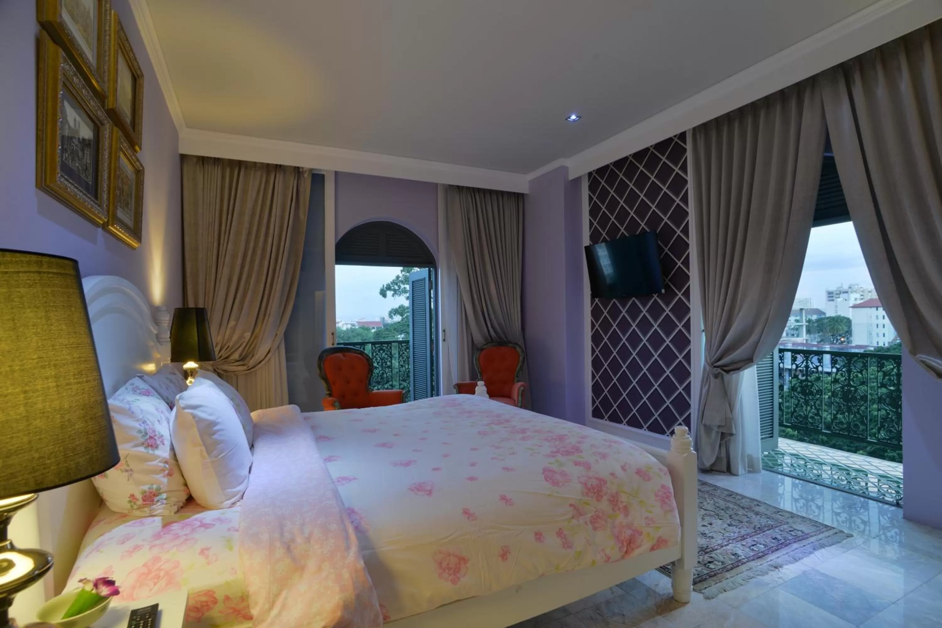 Bed in At Pingnakorn Huaykaew