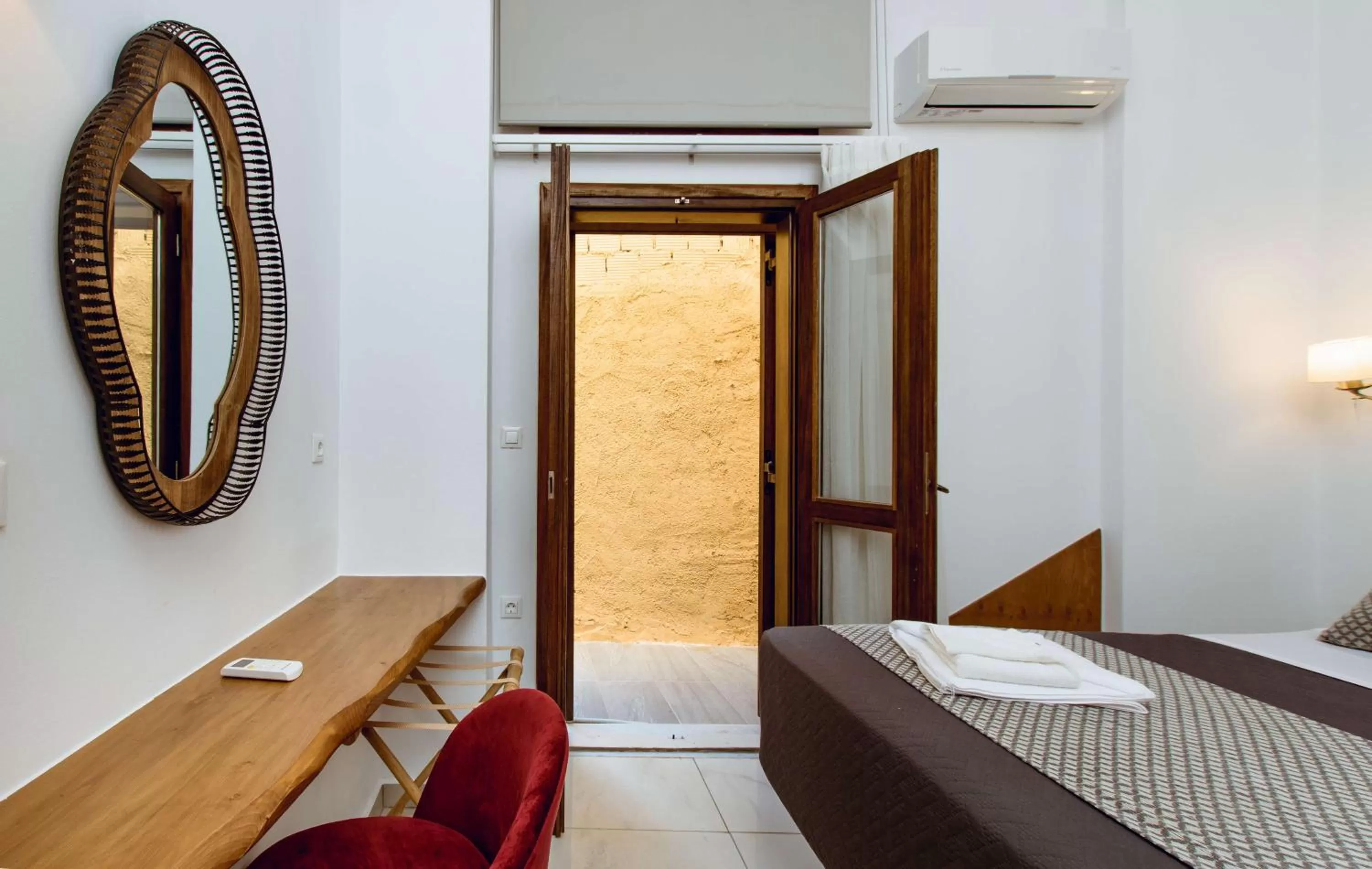 Bed in Deluxe Suites