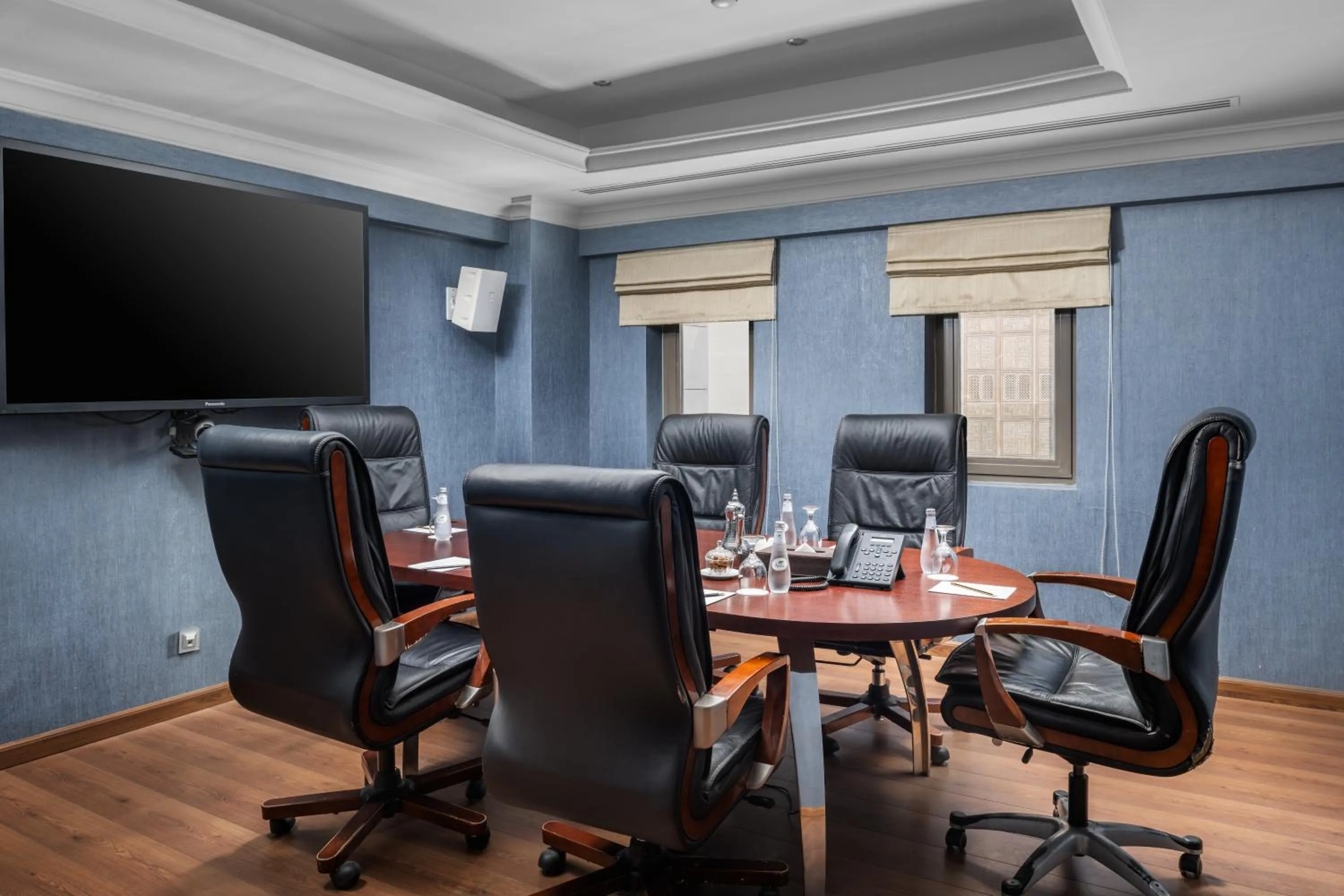 Meeting/conference room in Millennium Al Aqeeq Hotel