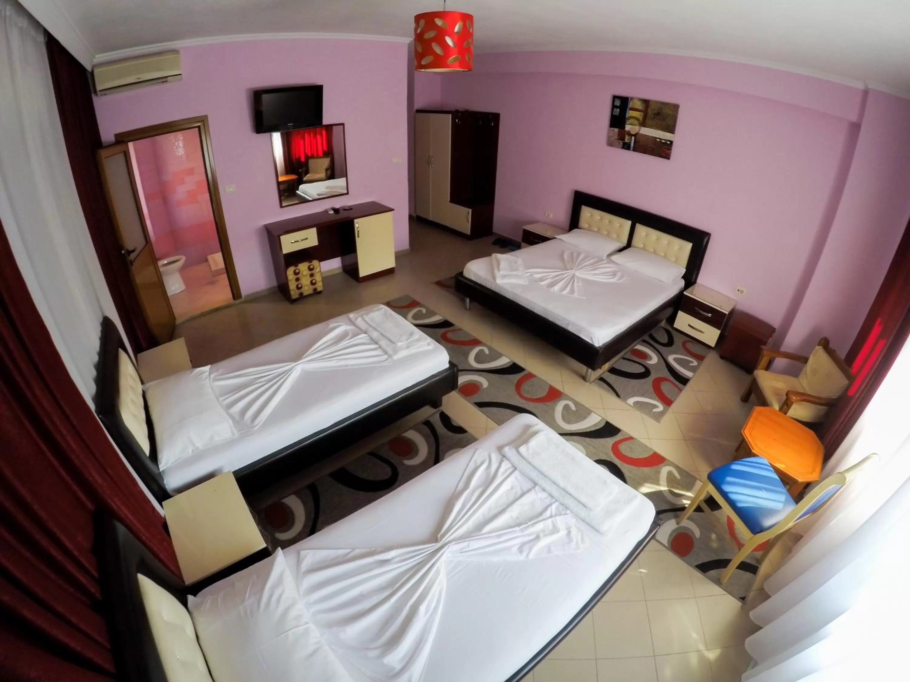 Photo of the whole room, Bed in Hotel Freskia