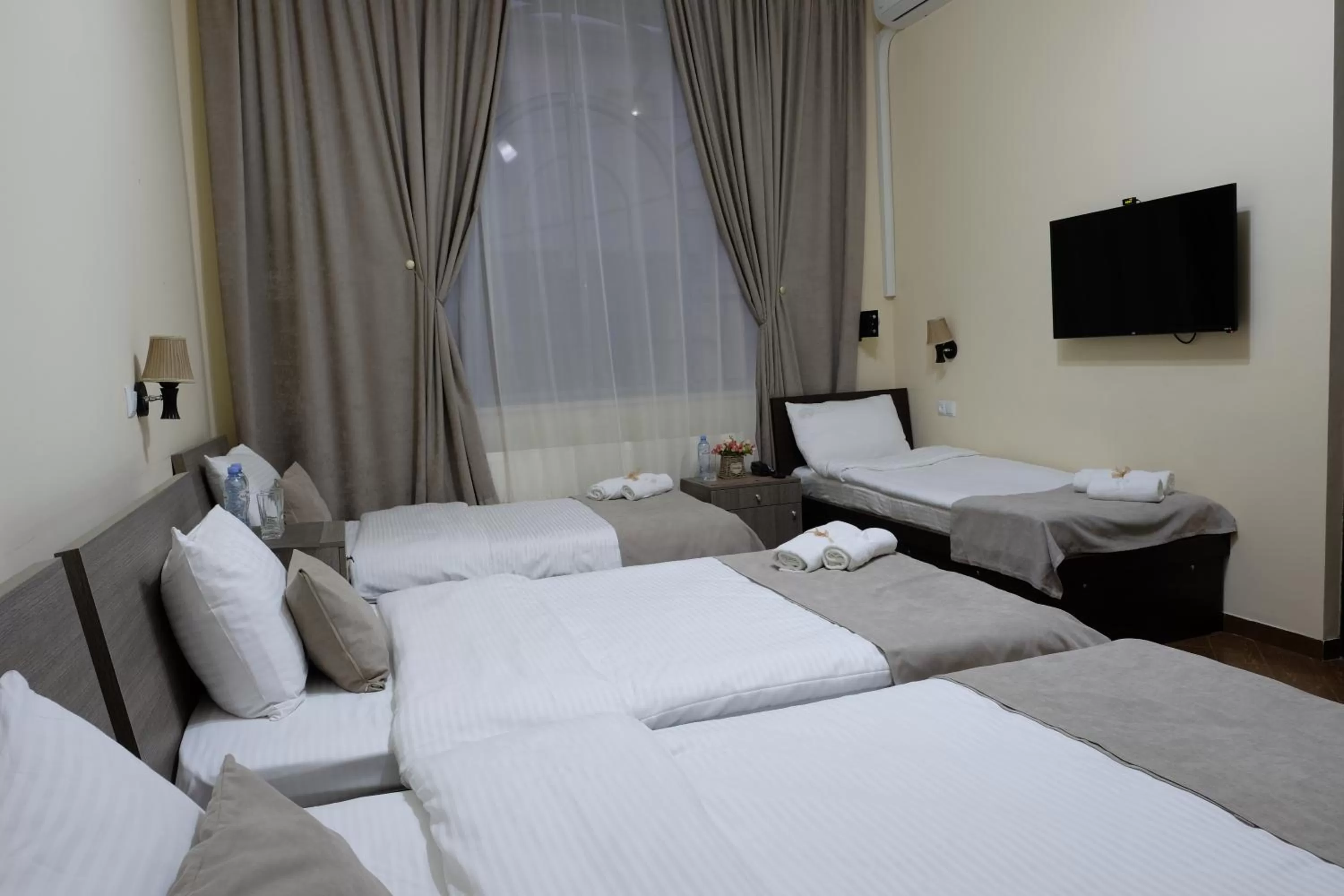 Photo of the whole room, Bed in S&L Boutique Hotel