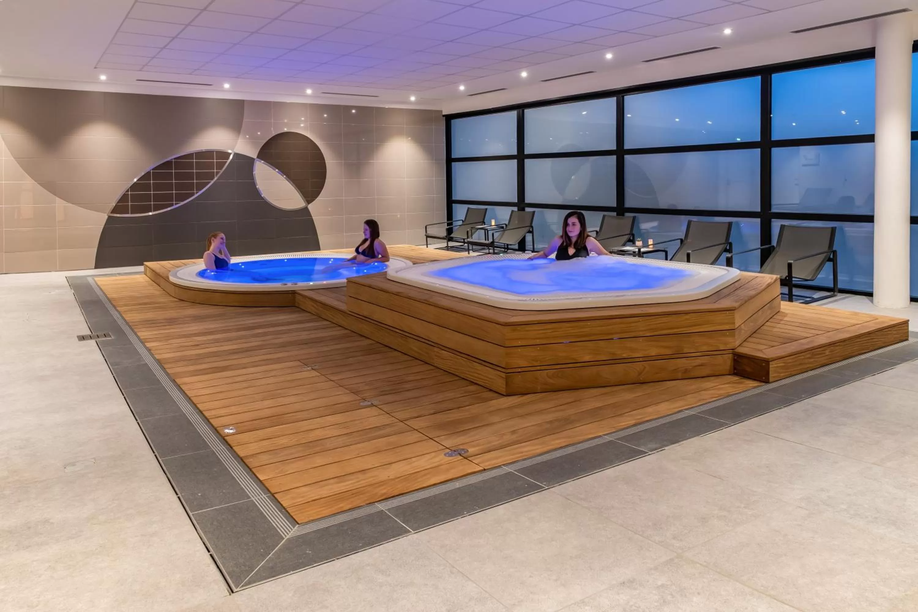 Spa and wellness centre/facilities in Novotel Saint-Quentin en Yvelines