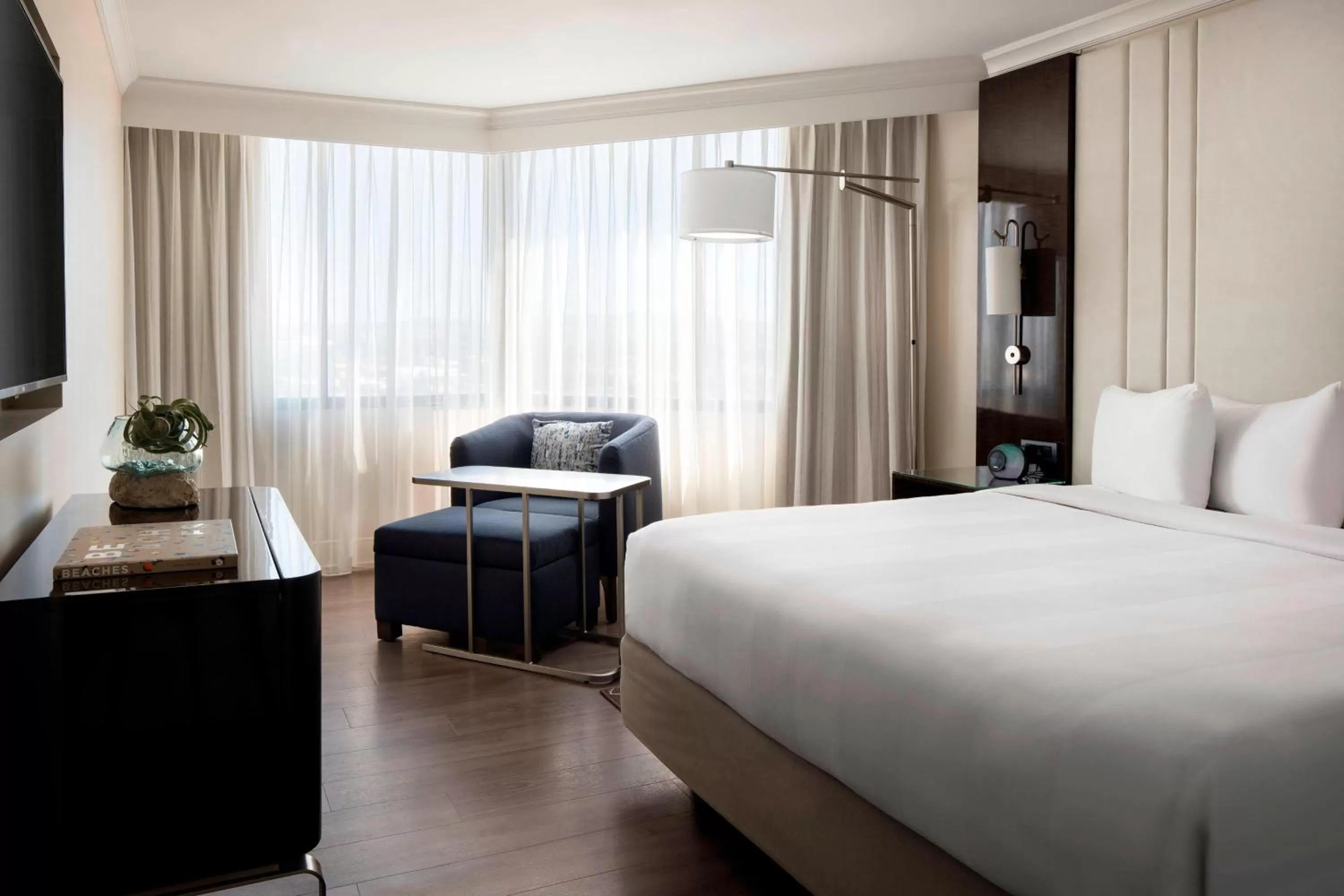 Photo of the whole room, Bed in Irvine Marriott