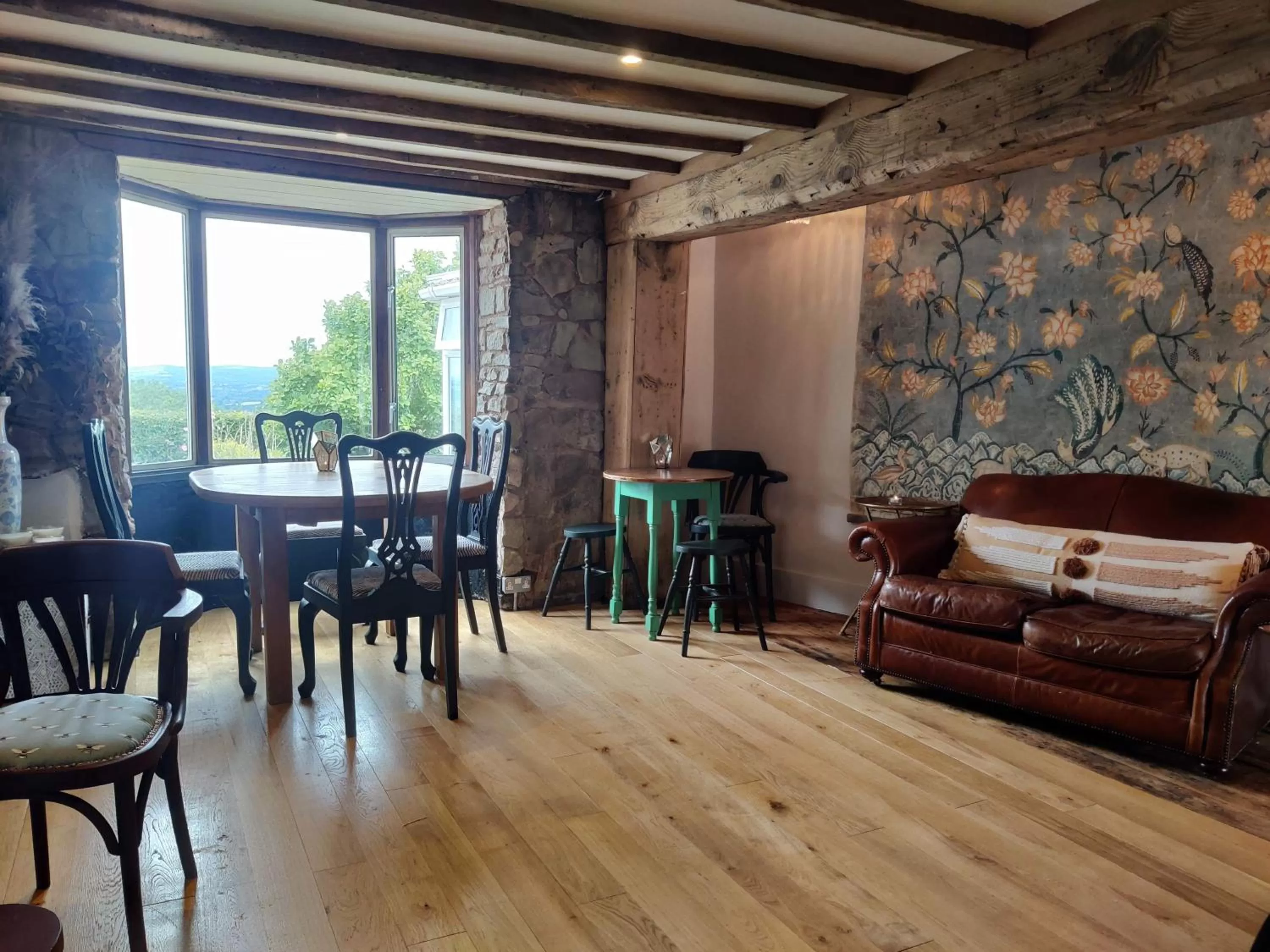 Communal lounge/ TV room, Restaurant/Places to Eat in Hanley House