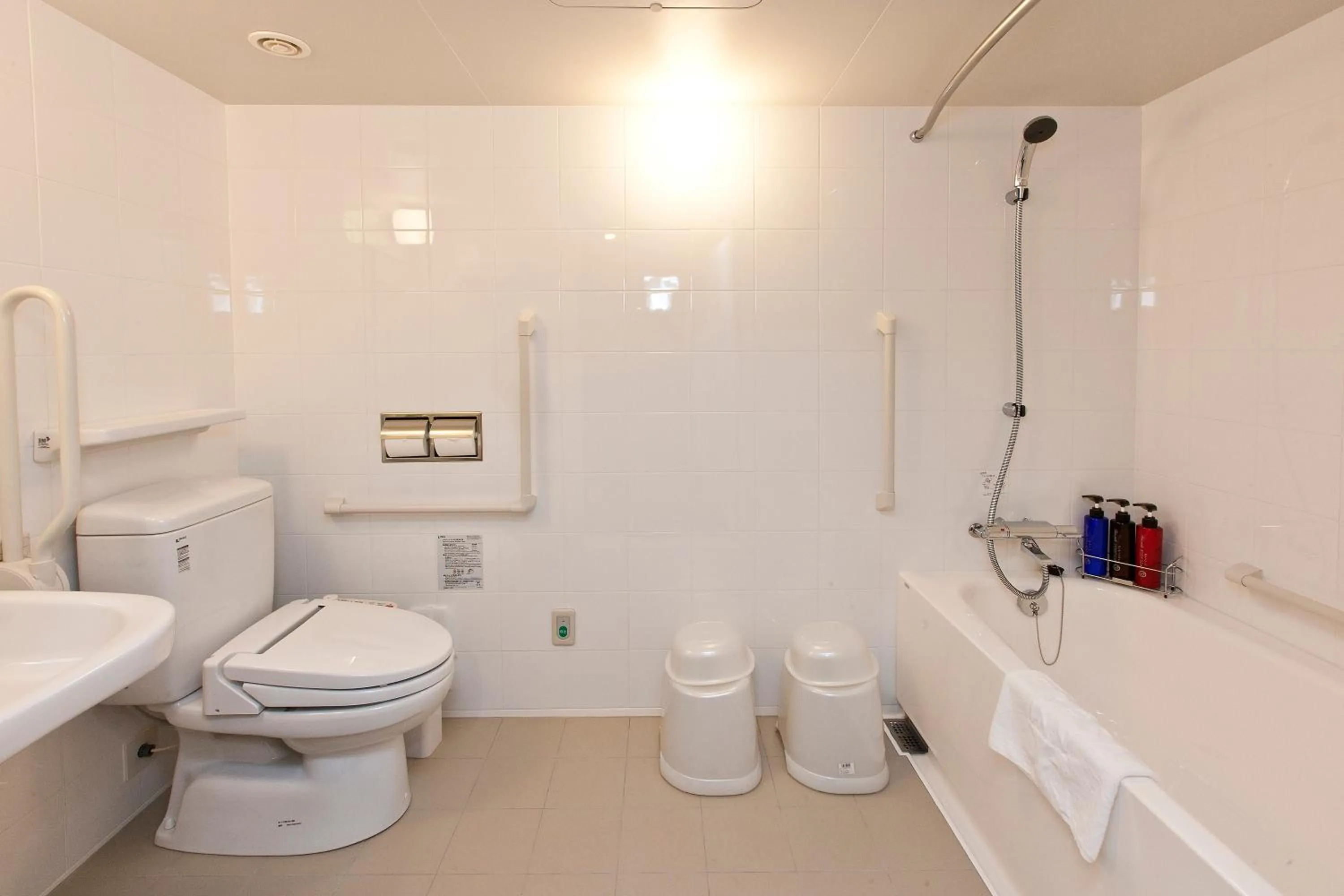 Bathroom in Sotetsu Fresa Inn Shimbashi Hibiyaguchi