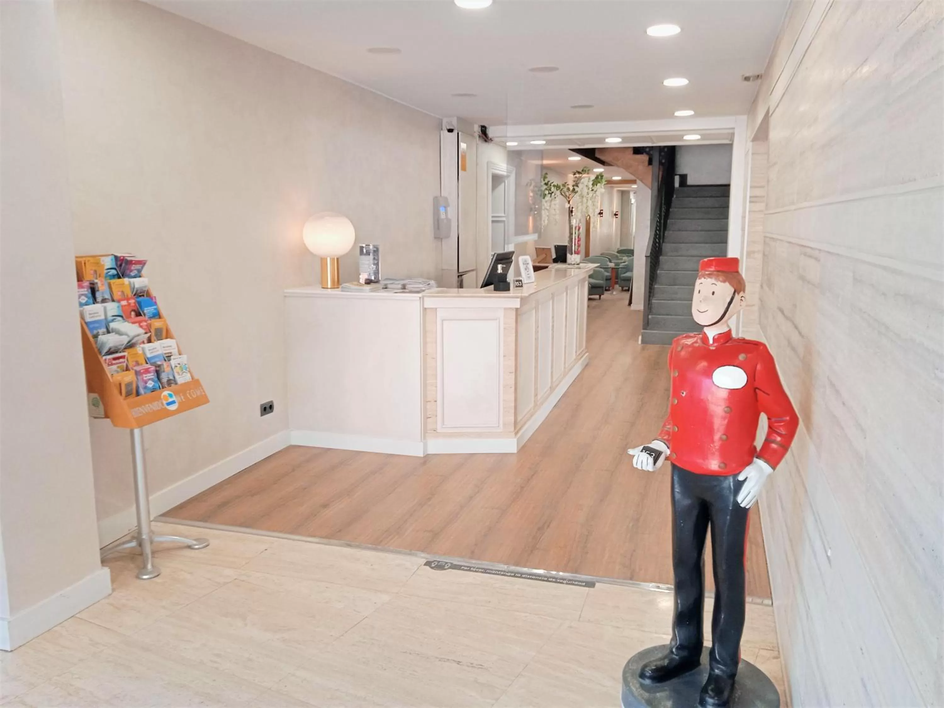 Lobby or reception in Hotel 153