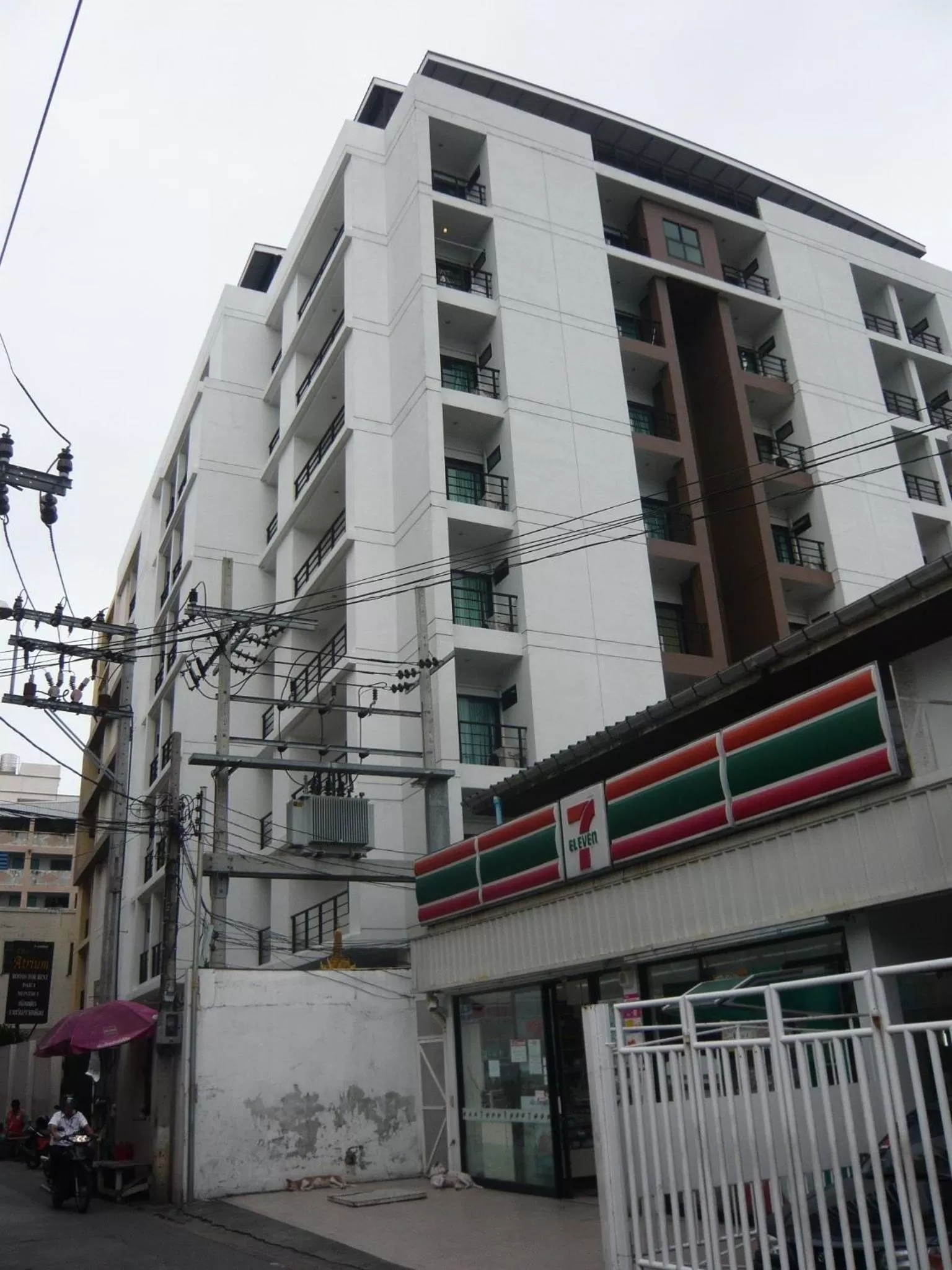 Facade/entrance in The Atrium Ratchada 13