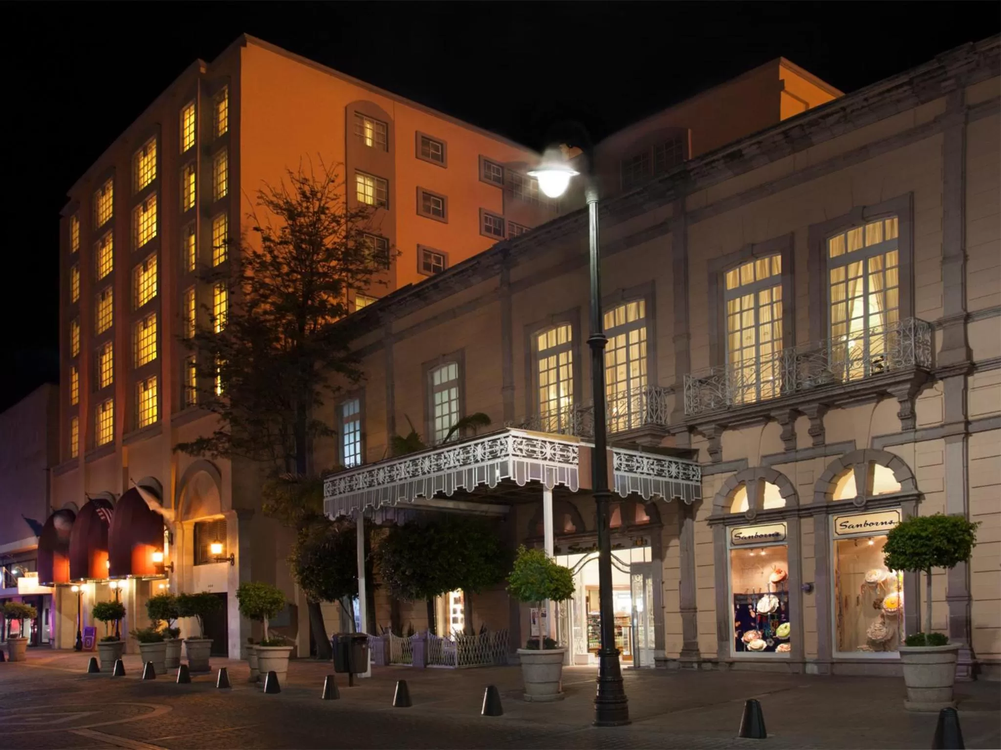 Property building in Hotel Francia Aguascalientes