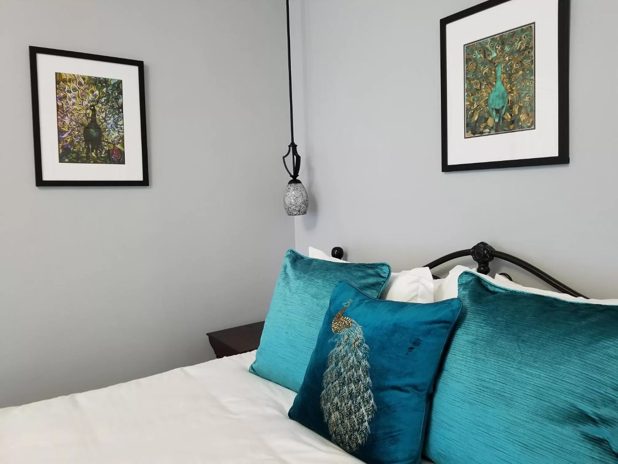 Bed in Blackberry Inn