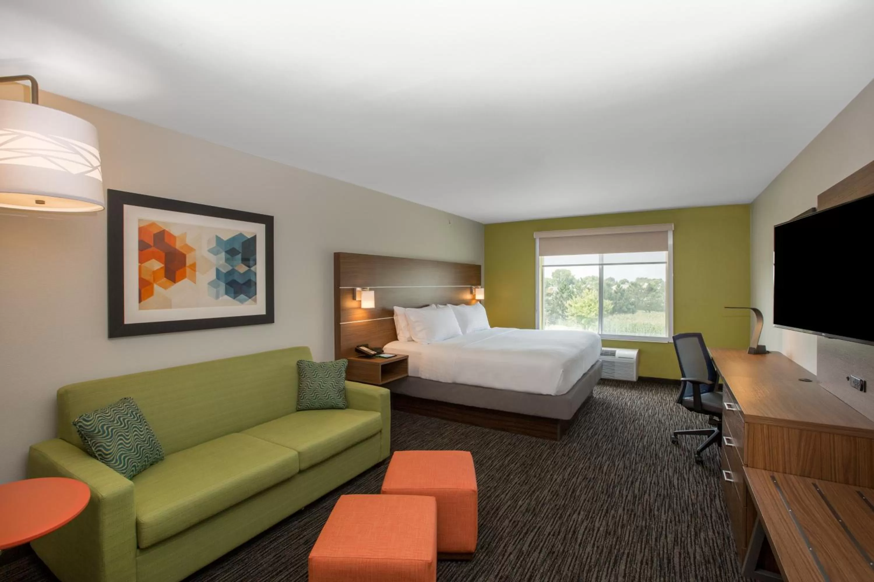 Photo of the whole room, Bed in Holiday Inn Express Hastings by IHG