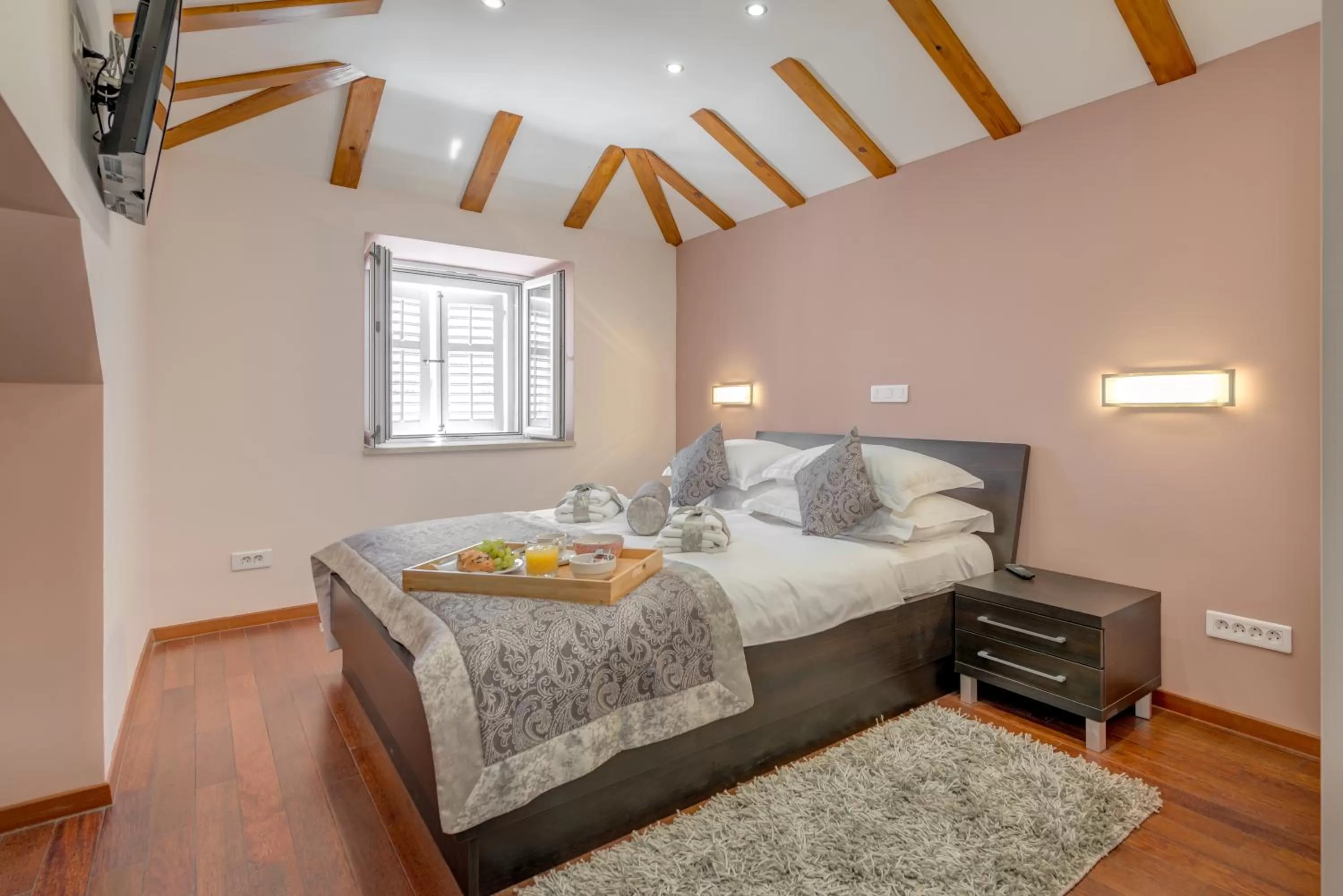 Bedroom, Bed in Palace Suites Heritage Hotel - Adults Only