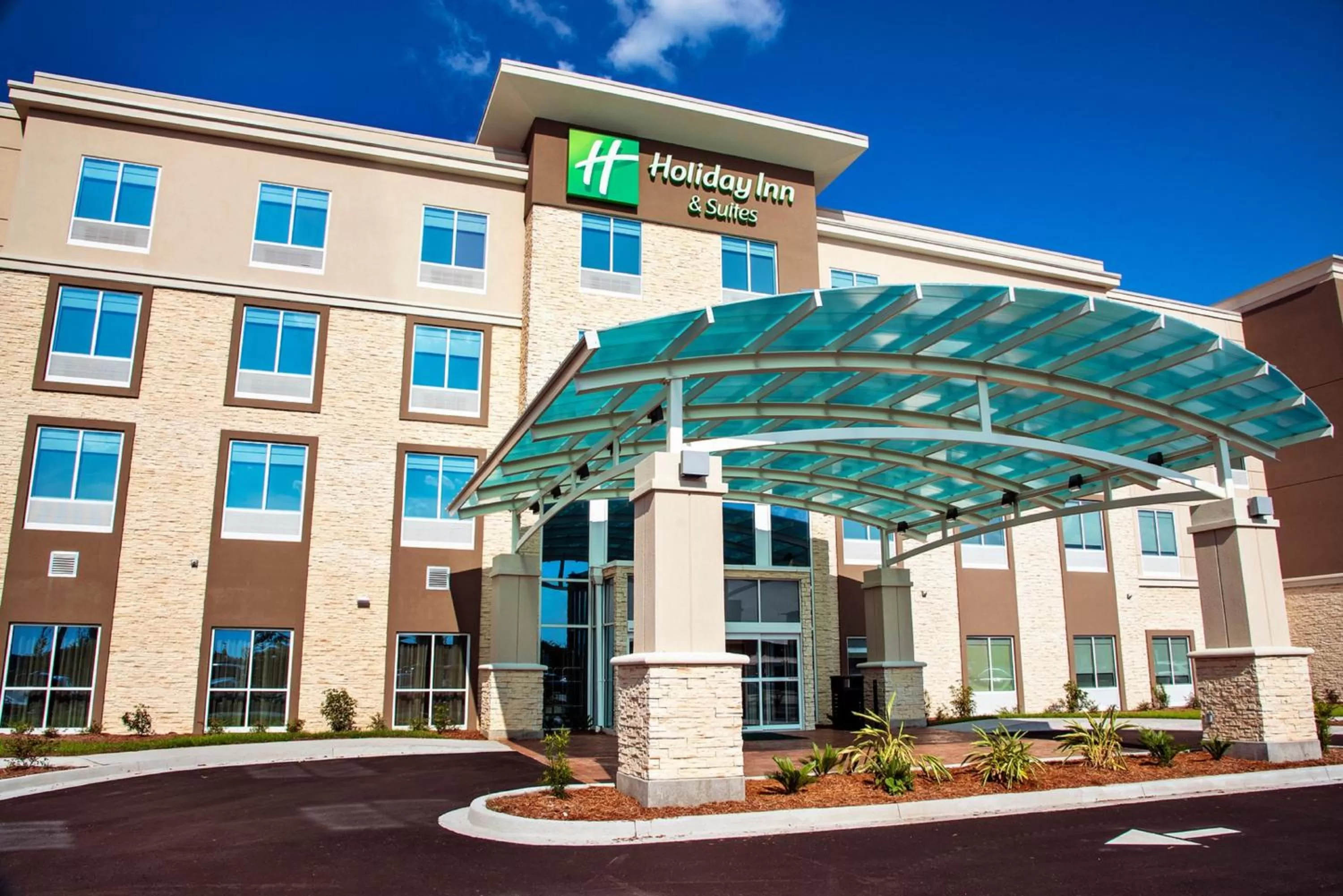 Property building in Holiday Inn & Suites - Savannah Airport - Pooler by IHG