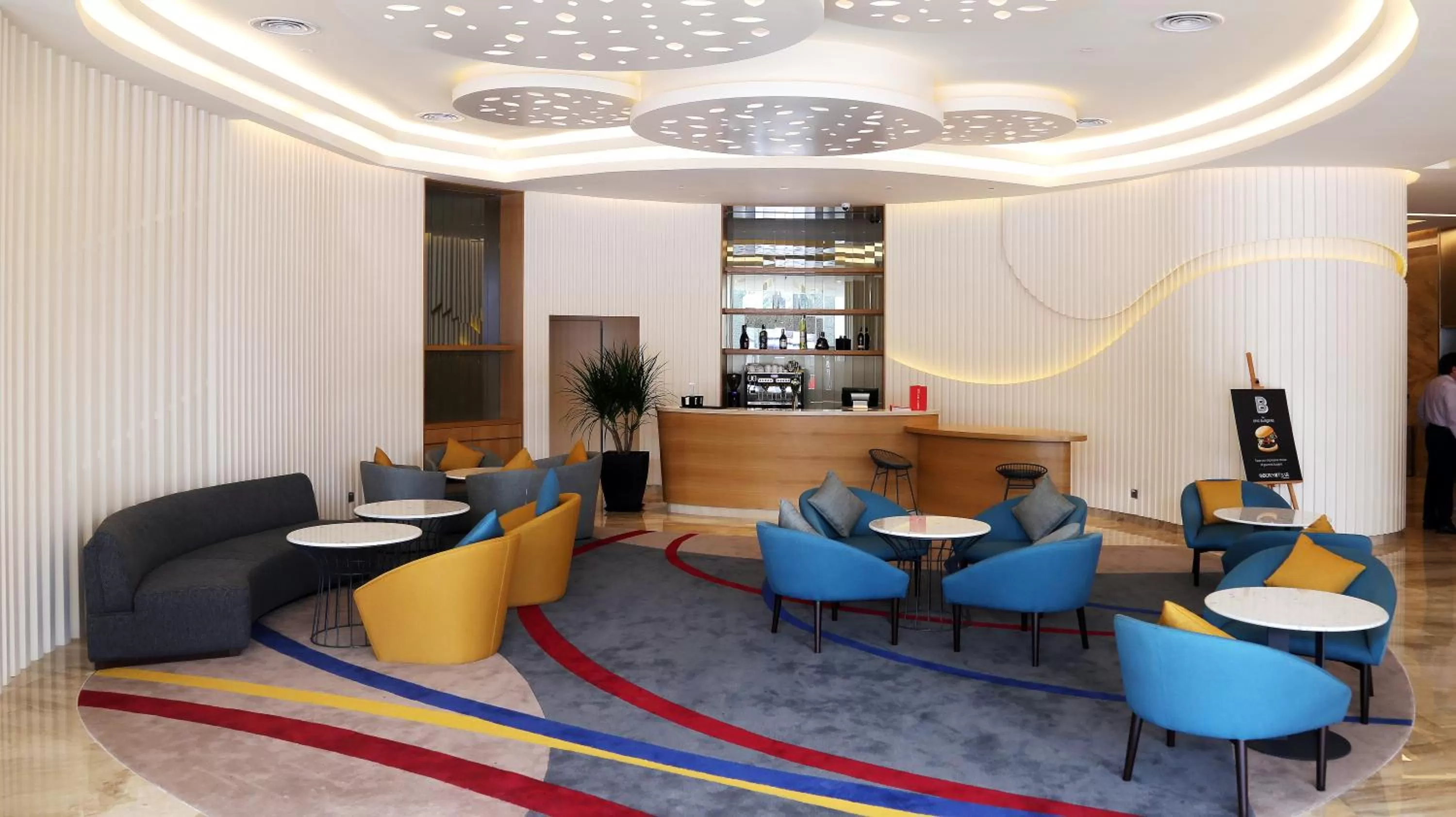 Lounge or bar in Novotel Taiping