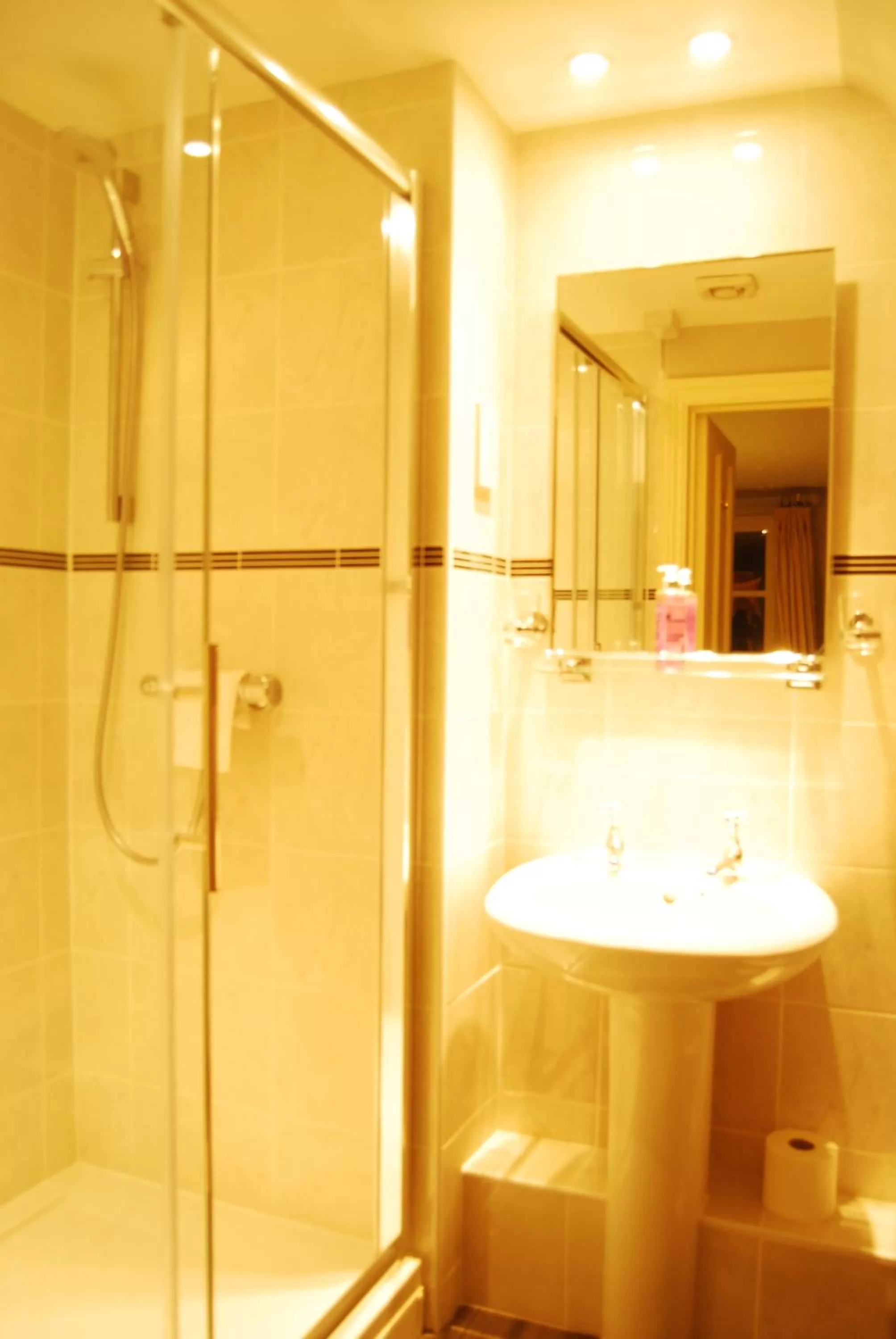 Double Room in Rookwood Farmhouse B&B