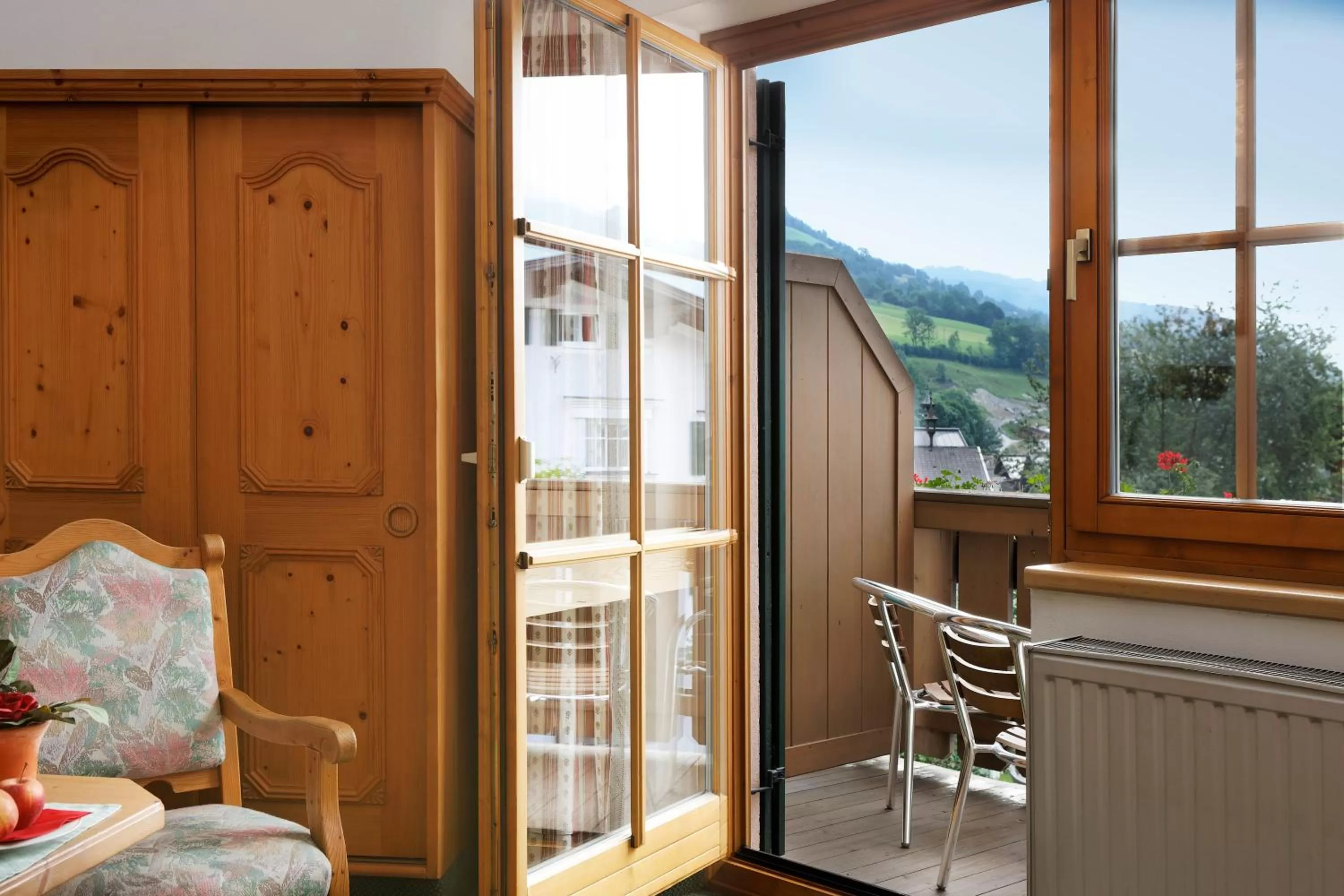 City view in Hotel in the HEART of the Alps