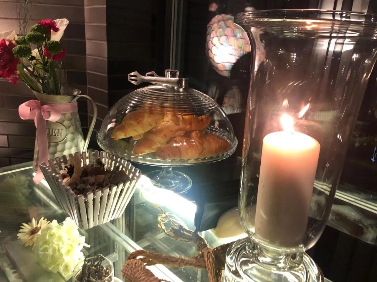 Food in All Seasons Residence Design Hotel - Free parking