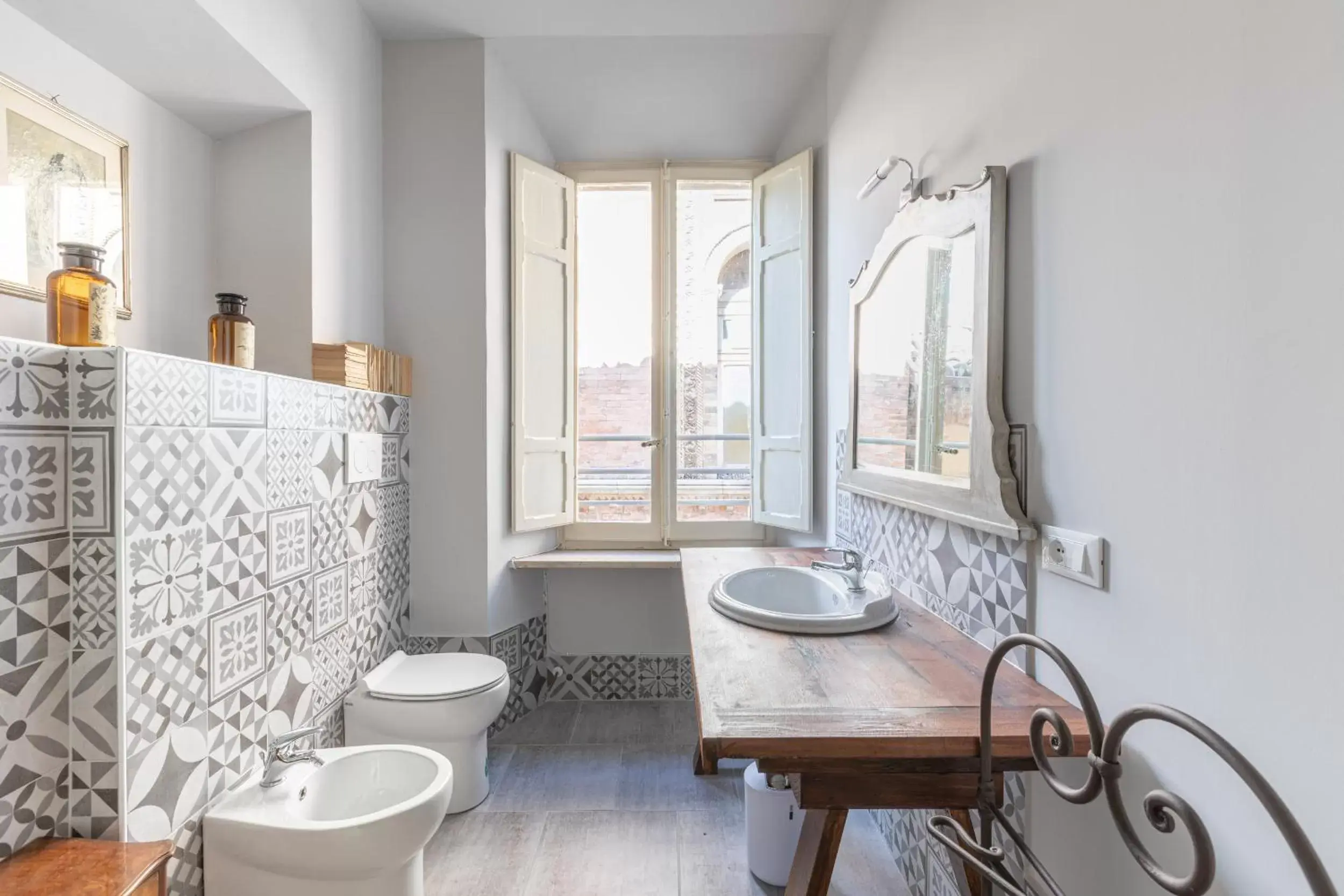 Deluxe Double Room with Extra Bed - single occupancy in Attico Luce B&B Deluxe Double Room with Extra Bed - single occupancy in Attico Luce B&B