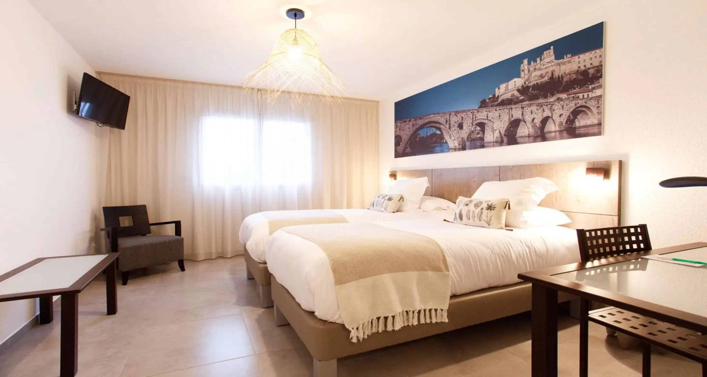 Classic King Room in Sure Hotel by Best Western Beziers Le Monestie Classic King Room in Sure Hotel by Best Western Beziers Le Monestie