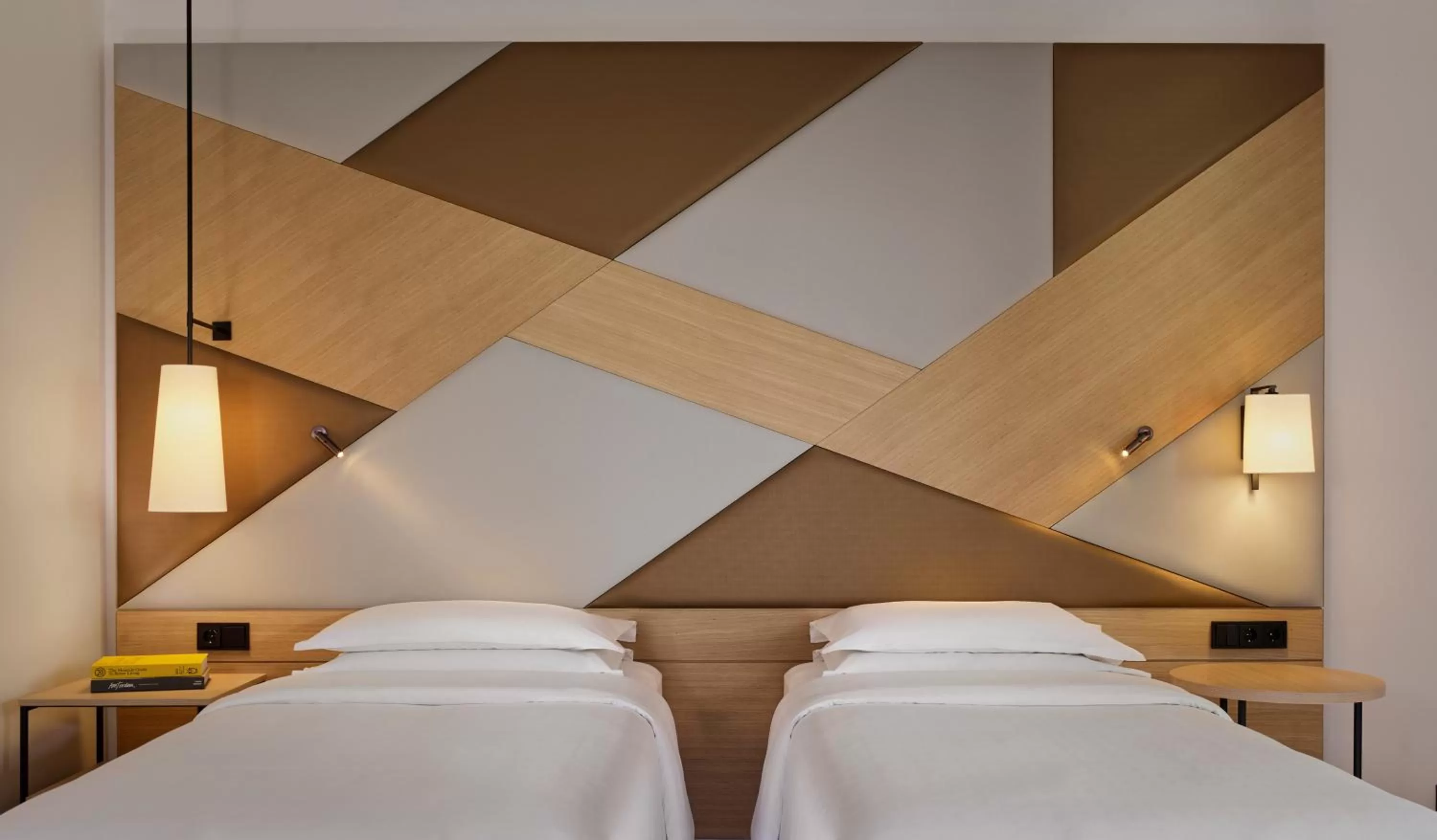 Bed in Sheraton Amsterdam Airport Hotel and Conference Center