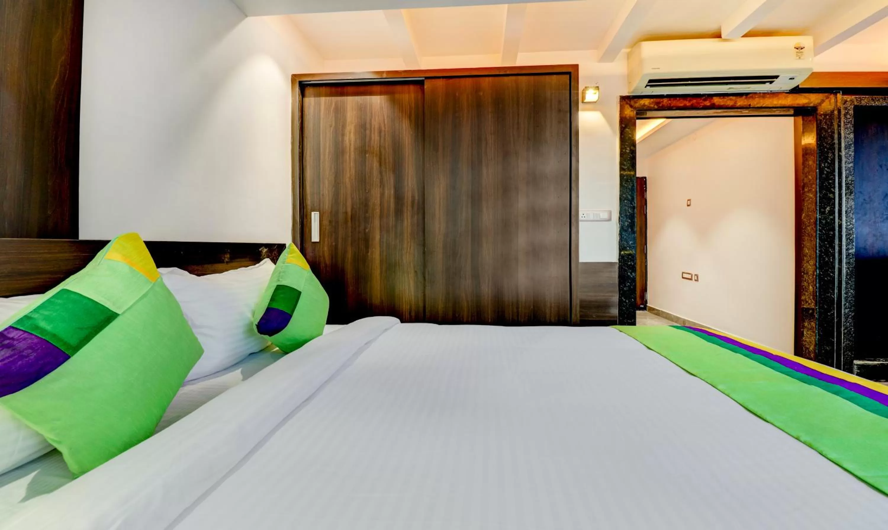 Bed in Treebo Trend Siesta Muralinagar