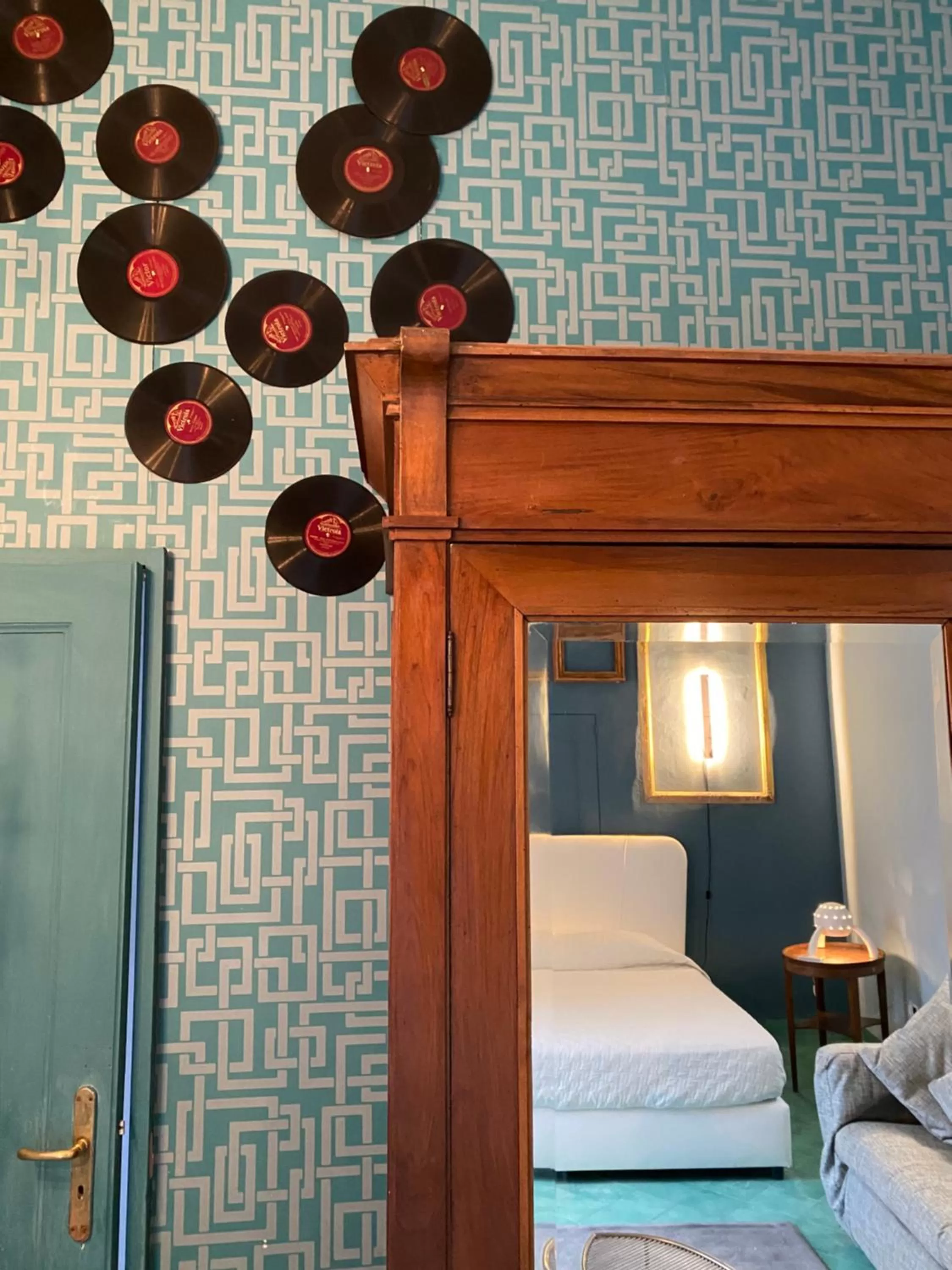 Bed in Suites Edivino Design Capri