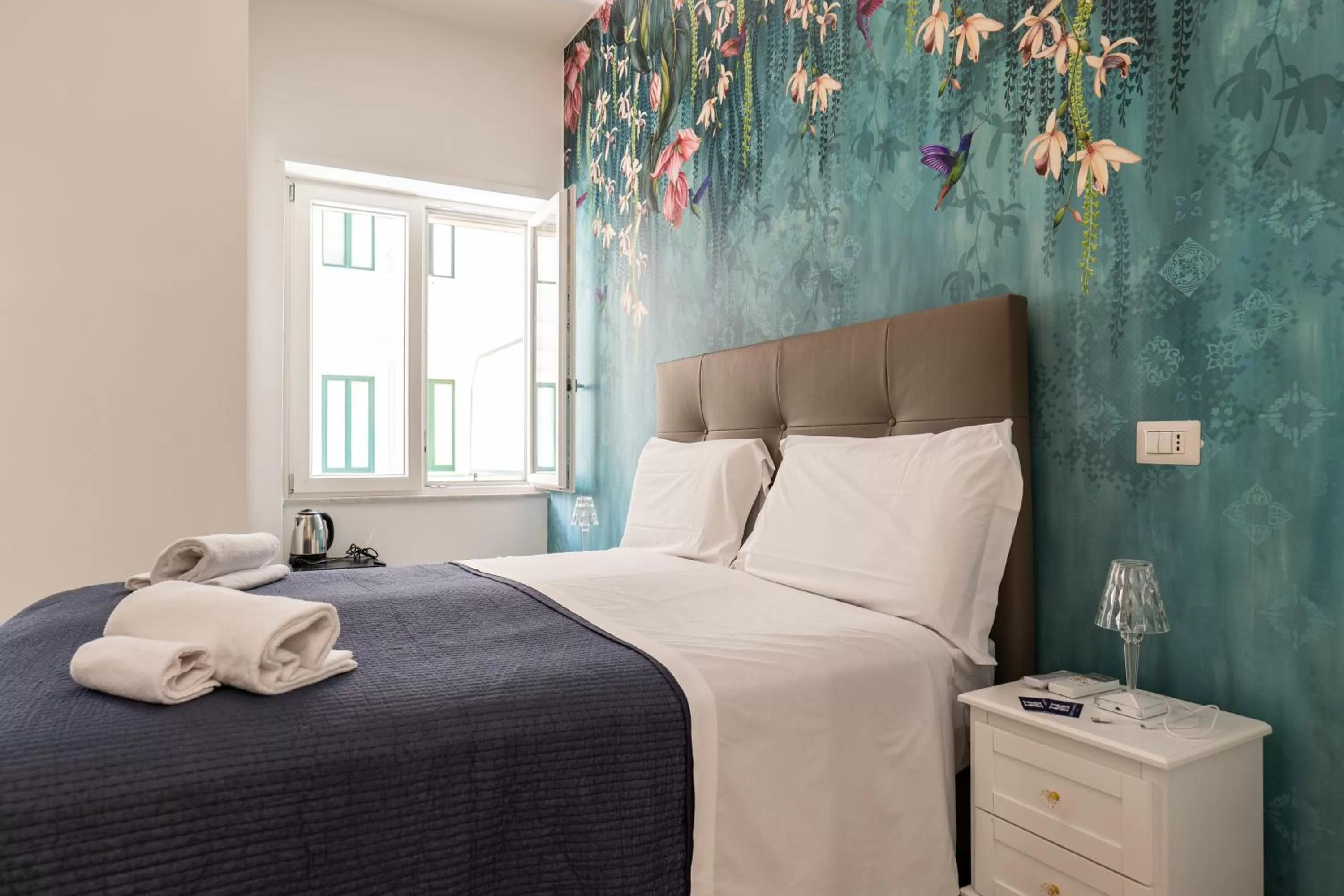 Bed in Relais Vittorio Veneto - Luxotel & Apartotel