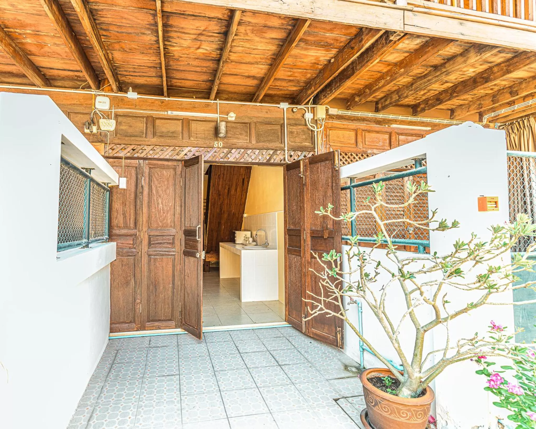 Facade/entrance in MANDARIN LODGE by victor