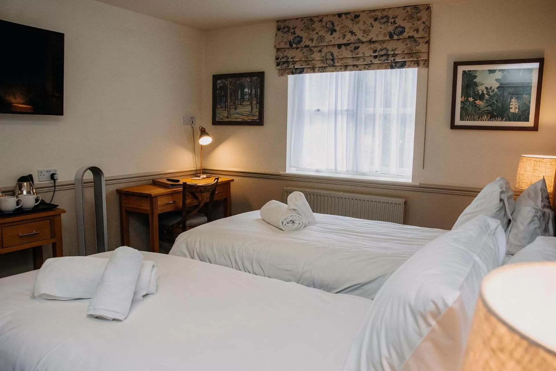 Bedroom, Bed in The George Inn