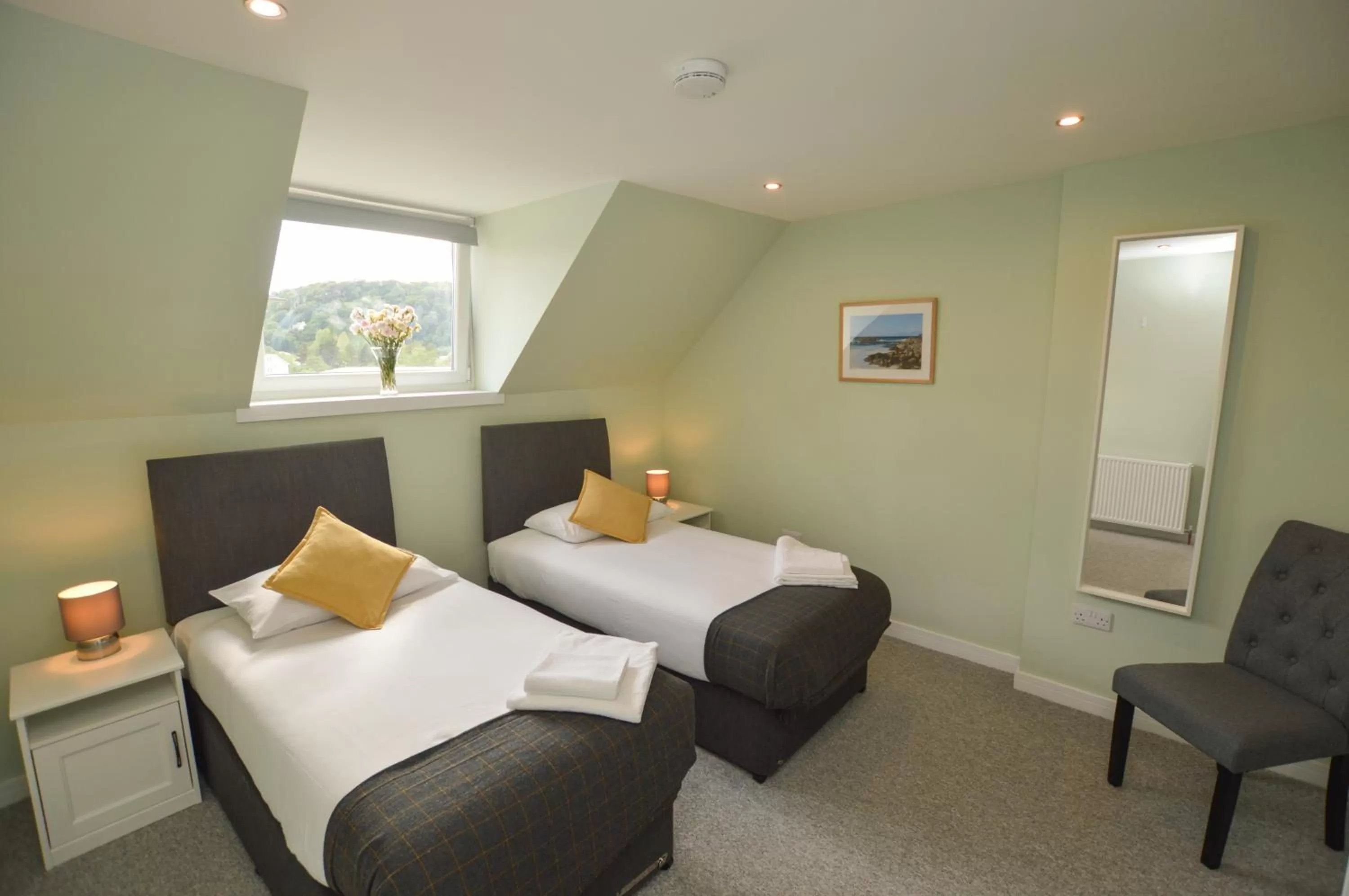 Bedroom, Bed in Fairhaven, Oban Town Centre