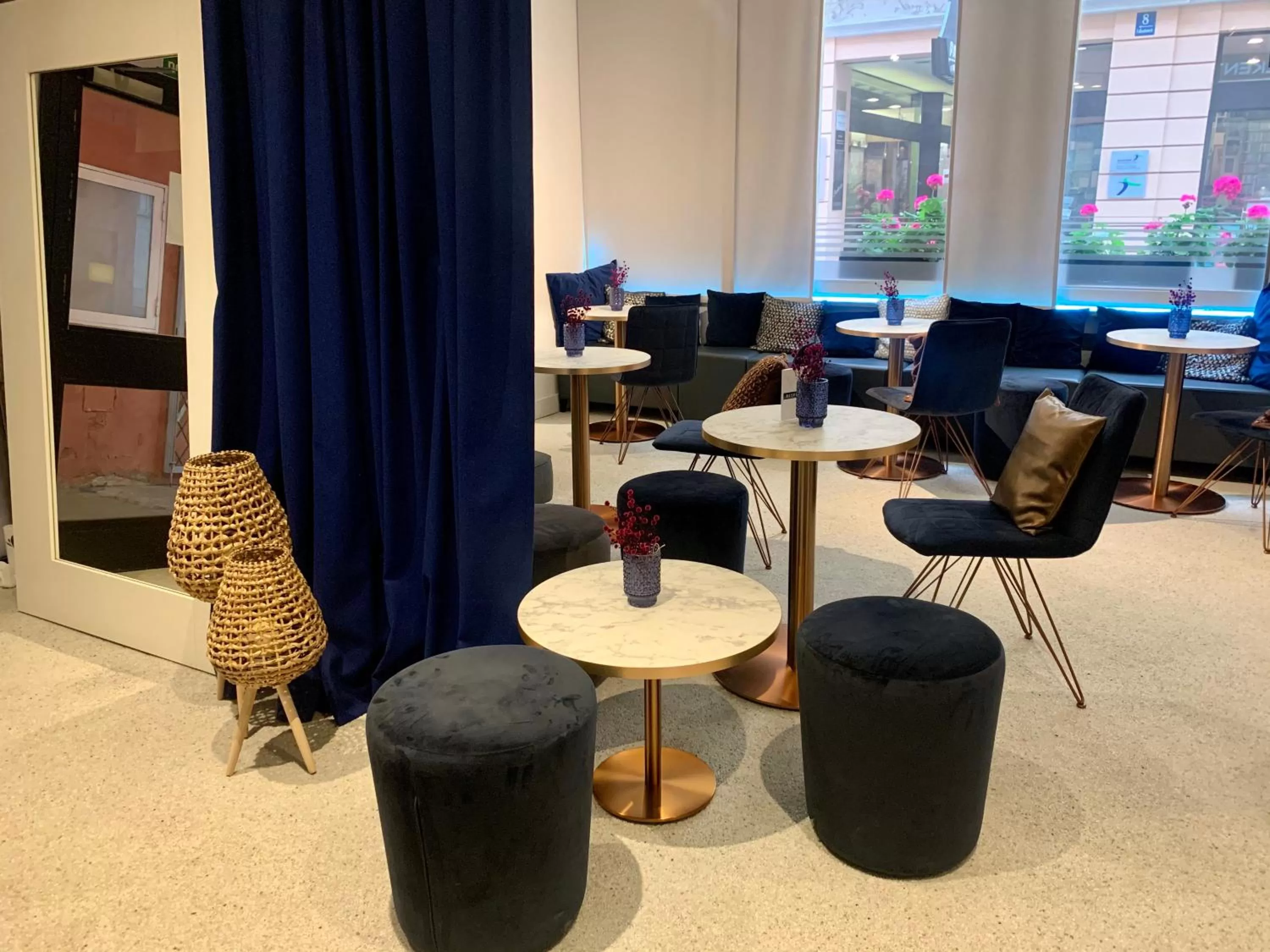 Lounge or bar in Hotel Falkenturm