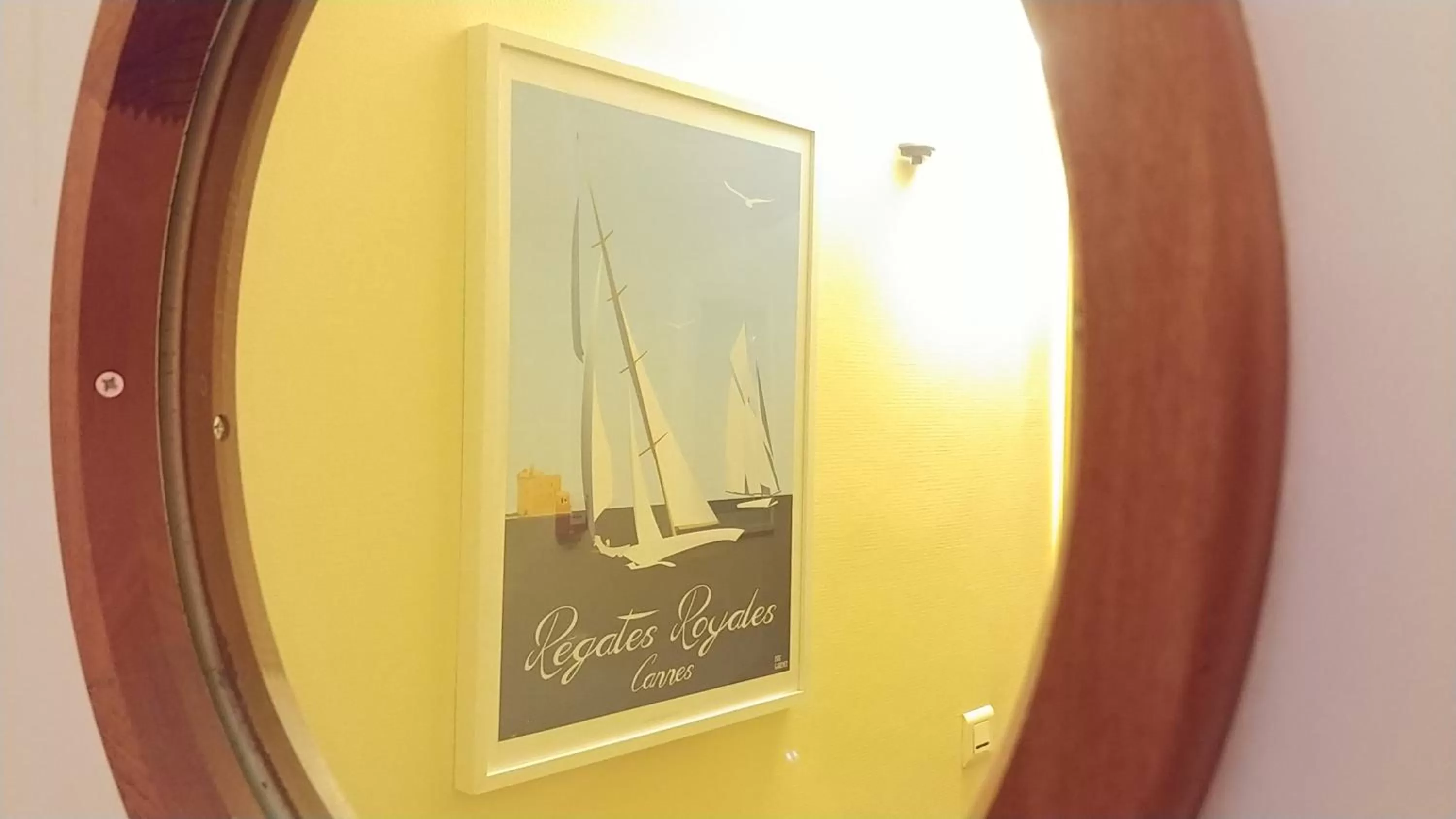 Decorative detail in Hôtel Le Victoria