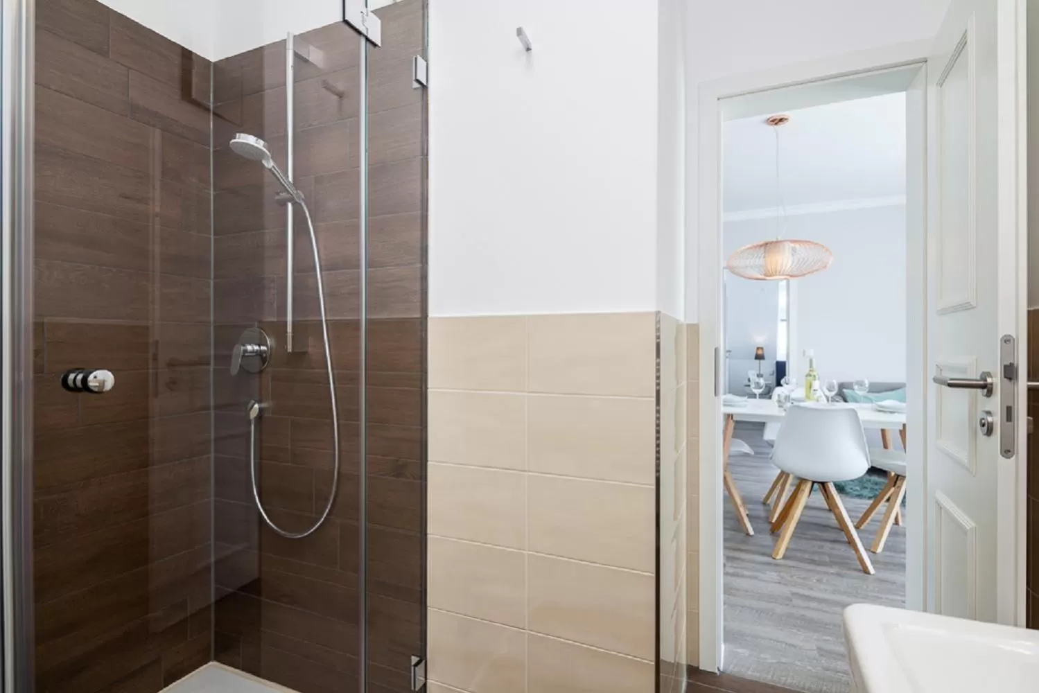 Shower in Hotel Rosenhof