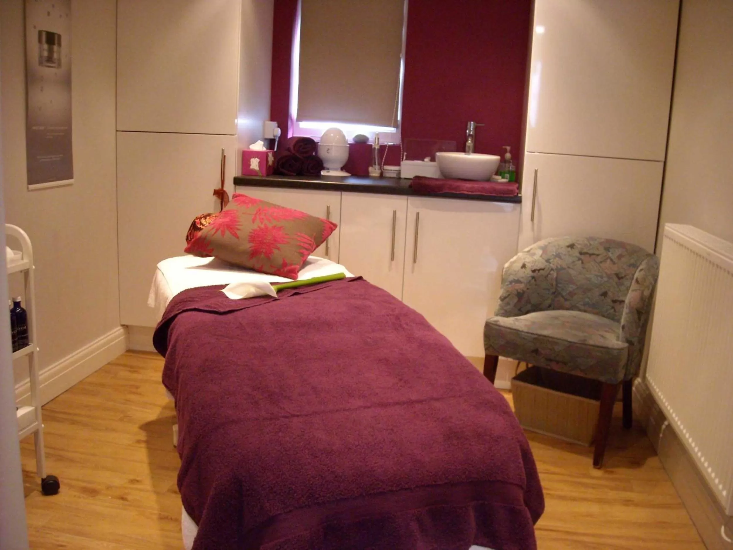 Massage, Bed in Damson Dene Hotel