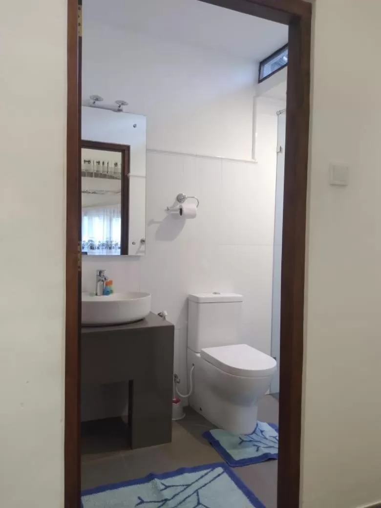 Bathroom in Suriya Arana