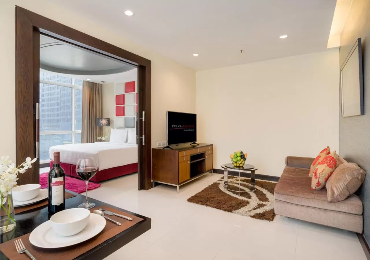 Seating area, Bed in FuramaXclusive Asoke, Bangkok